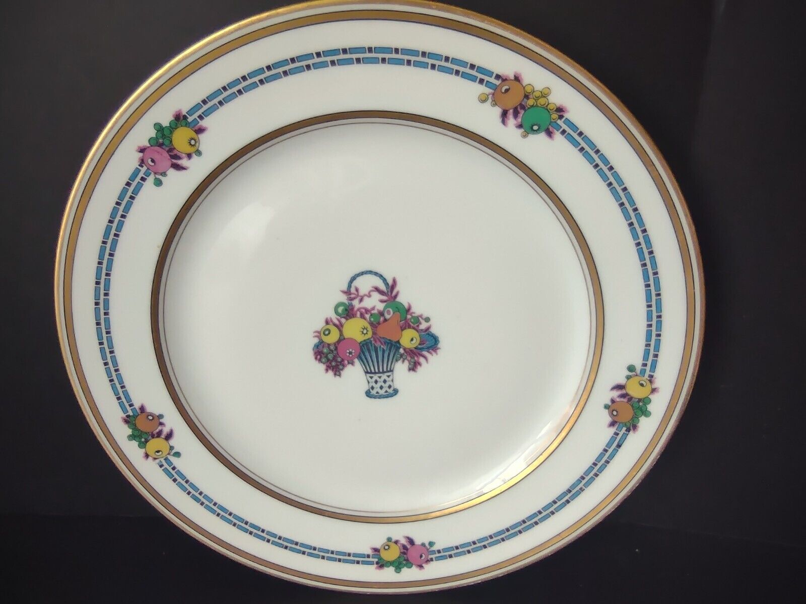 Depose Limoges Gold Trim Fruit Design Dinner Plate (lot 638)