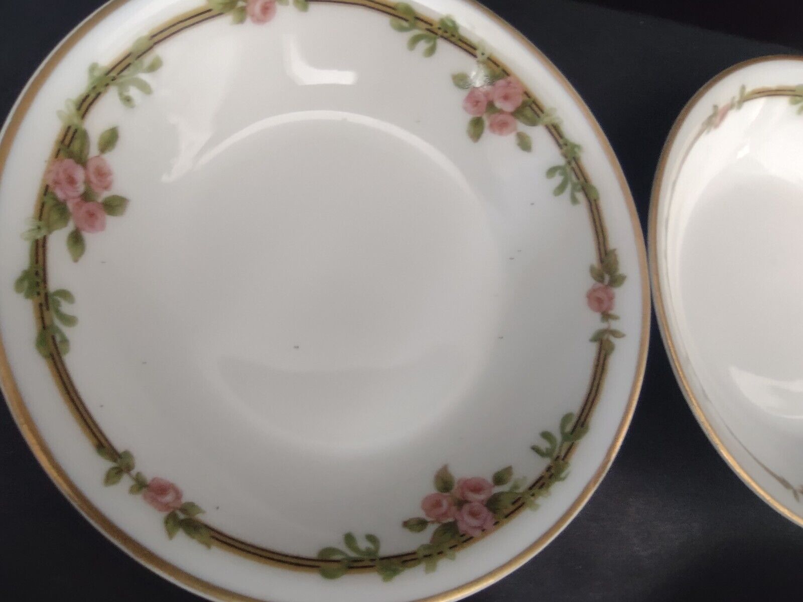 Haviland Limoges Schleiger 625 A Red Rose 6 x Coupe Plate 5" (lot 541)