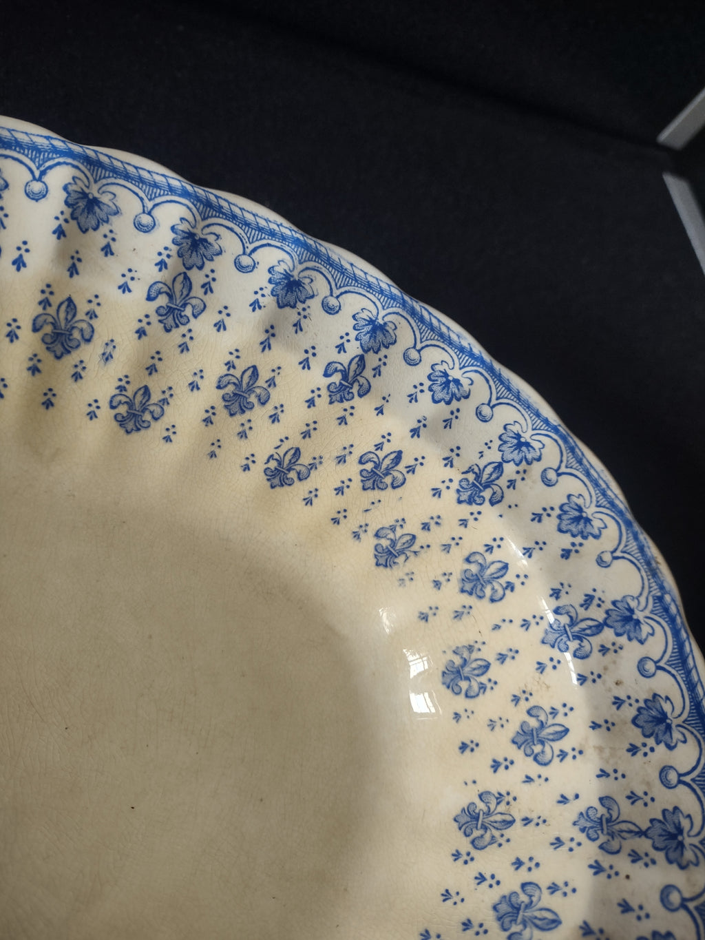 Vintage Spode Oval Serving Bowl Earthenware Blue White Fleur-De-Lis (Lot 5756)