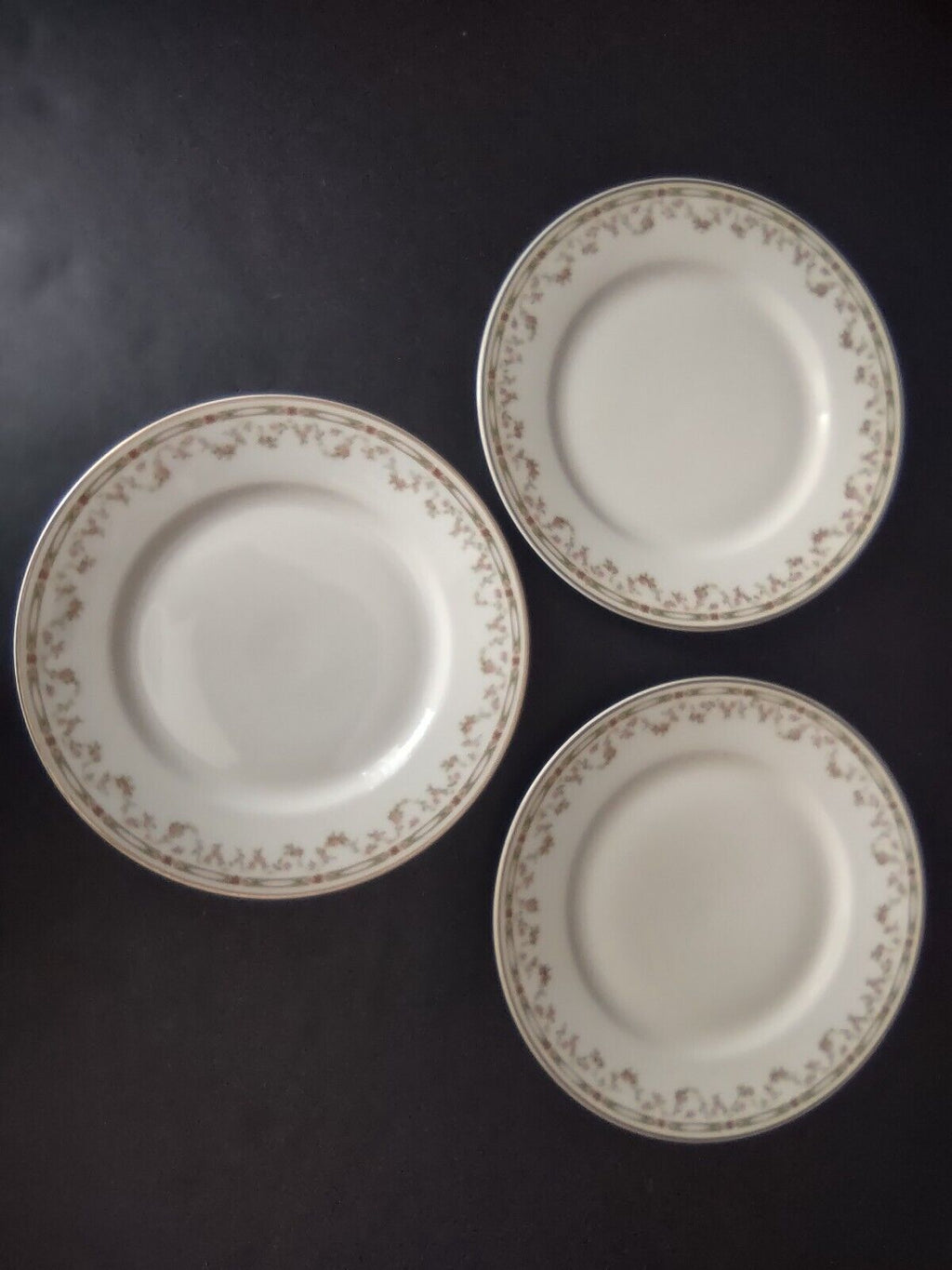 Haviland Limoges Schleiger 346 Red Rose 3 x Salad Lancheon Plate 8-1/2" (lot 545