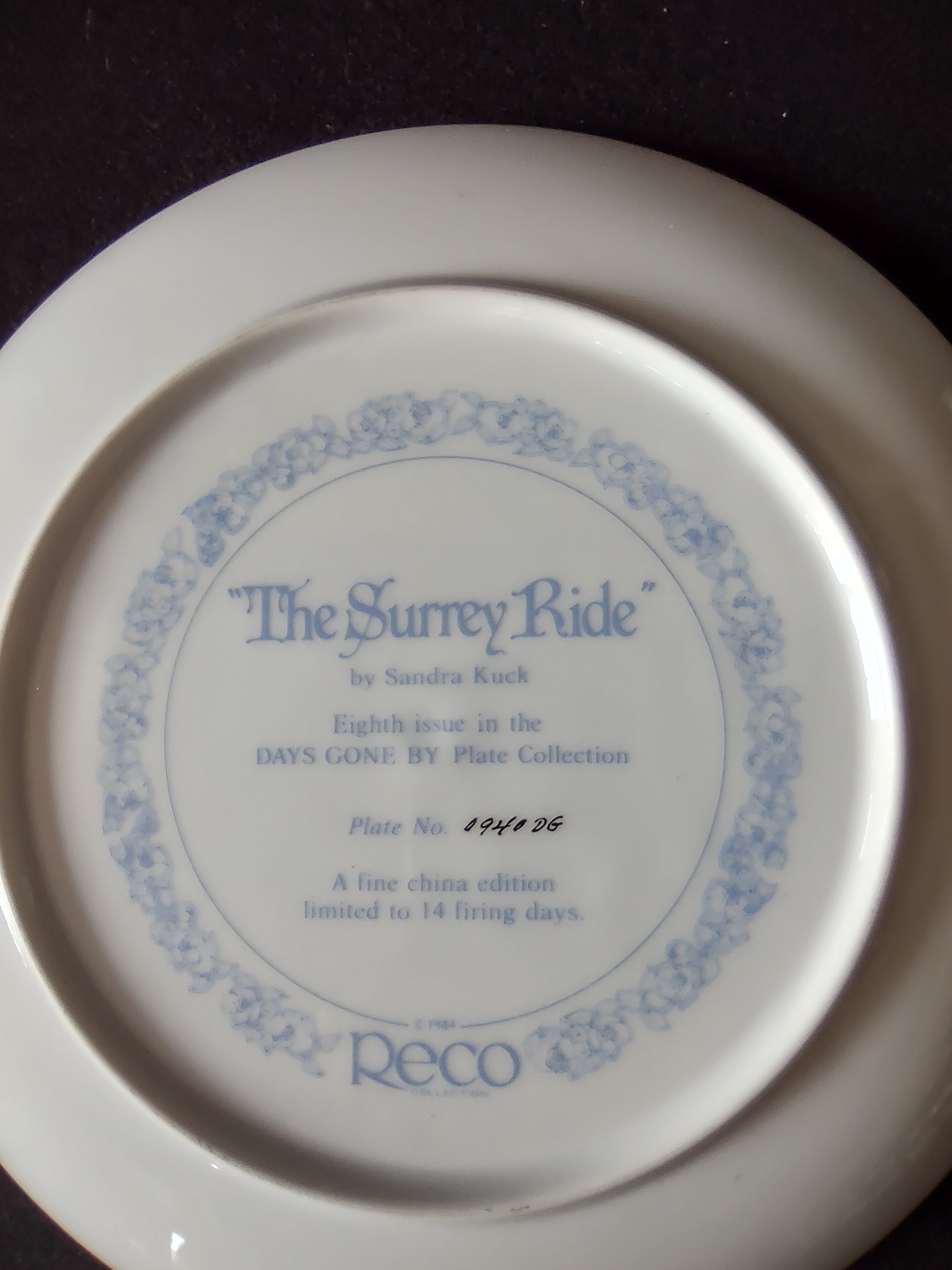 Vintage Days Gone By Collector Plate 8th Issue The Surrey Ride (Lot 5190)