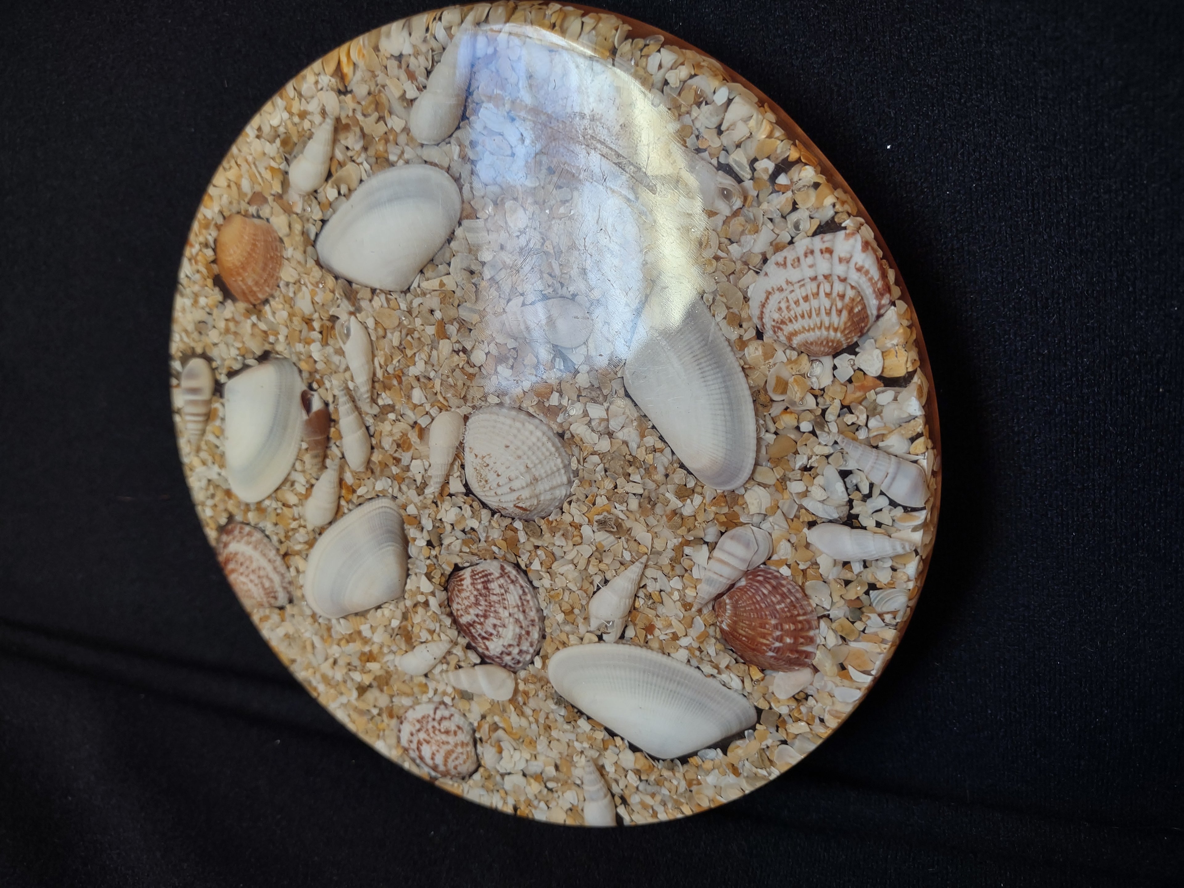 Vintage Acrylic Shell Trivet Handmade with Beach Sand (lot 1697)