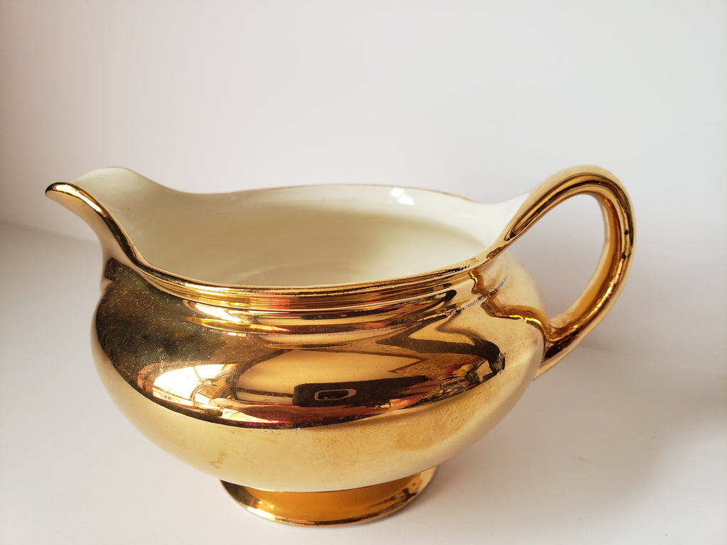 Vintage Homer Laughlin Eggshell Nautilus 22K GOLD Creamer (2154)