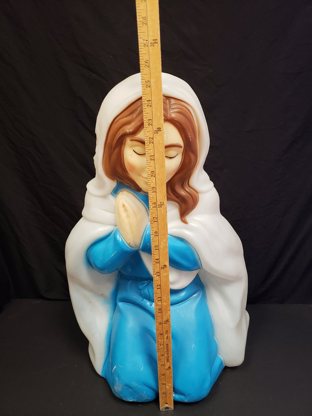 Vintage Christmas Outdoor Blue Closed Eyes Mary Blow Mold 27" (lot 2266)