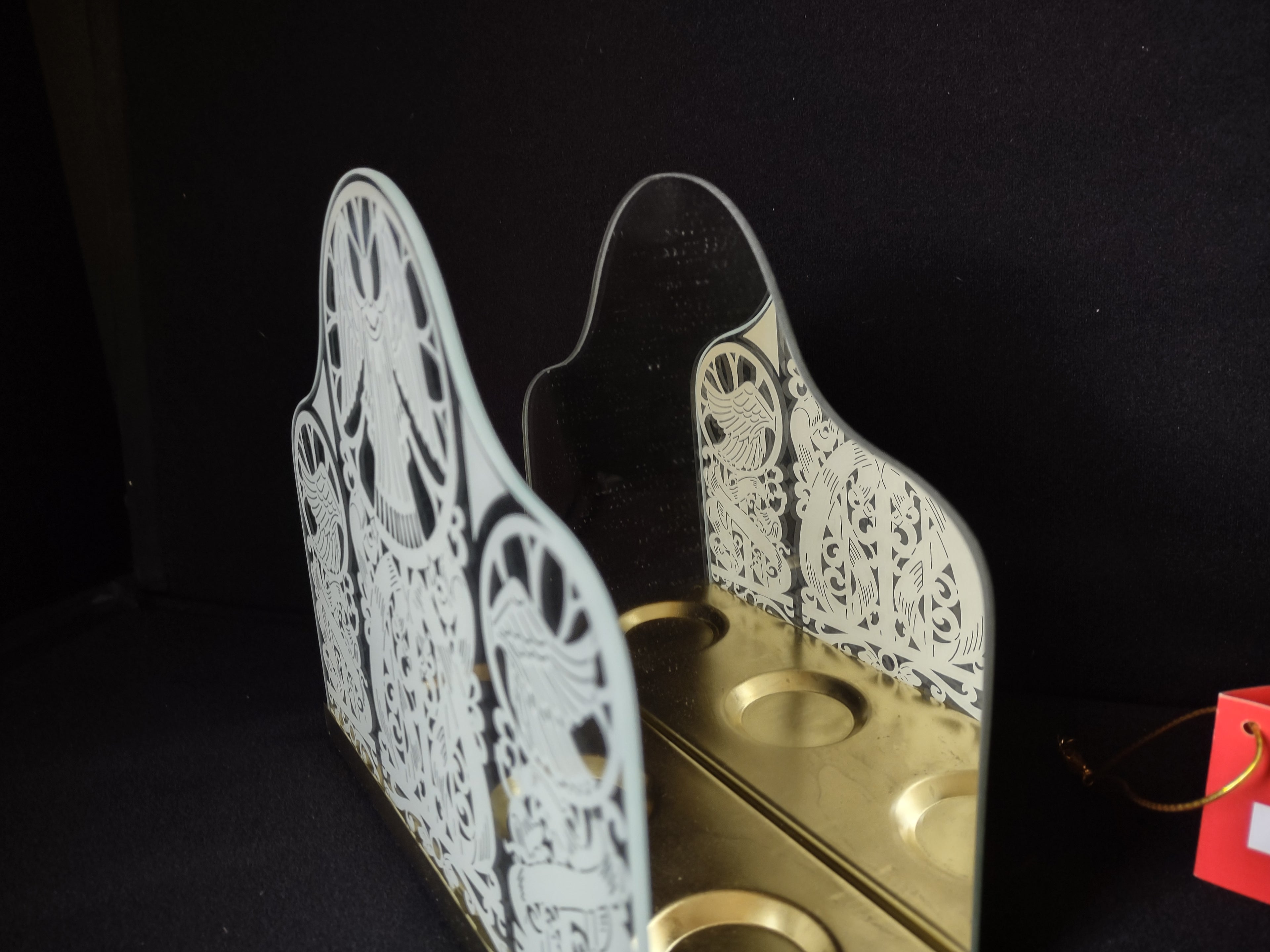 Christmas House of Lloyd Dancing Reflections Candle Holder (lot 1595)