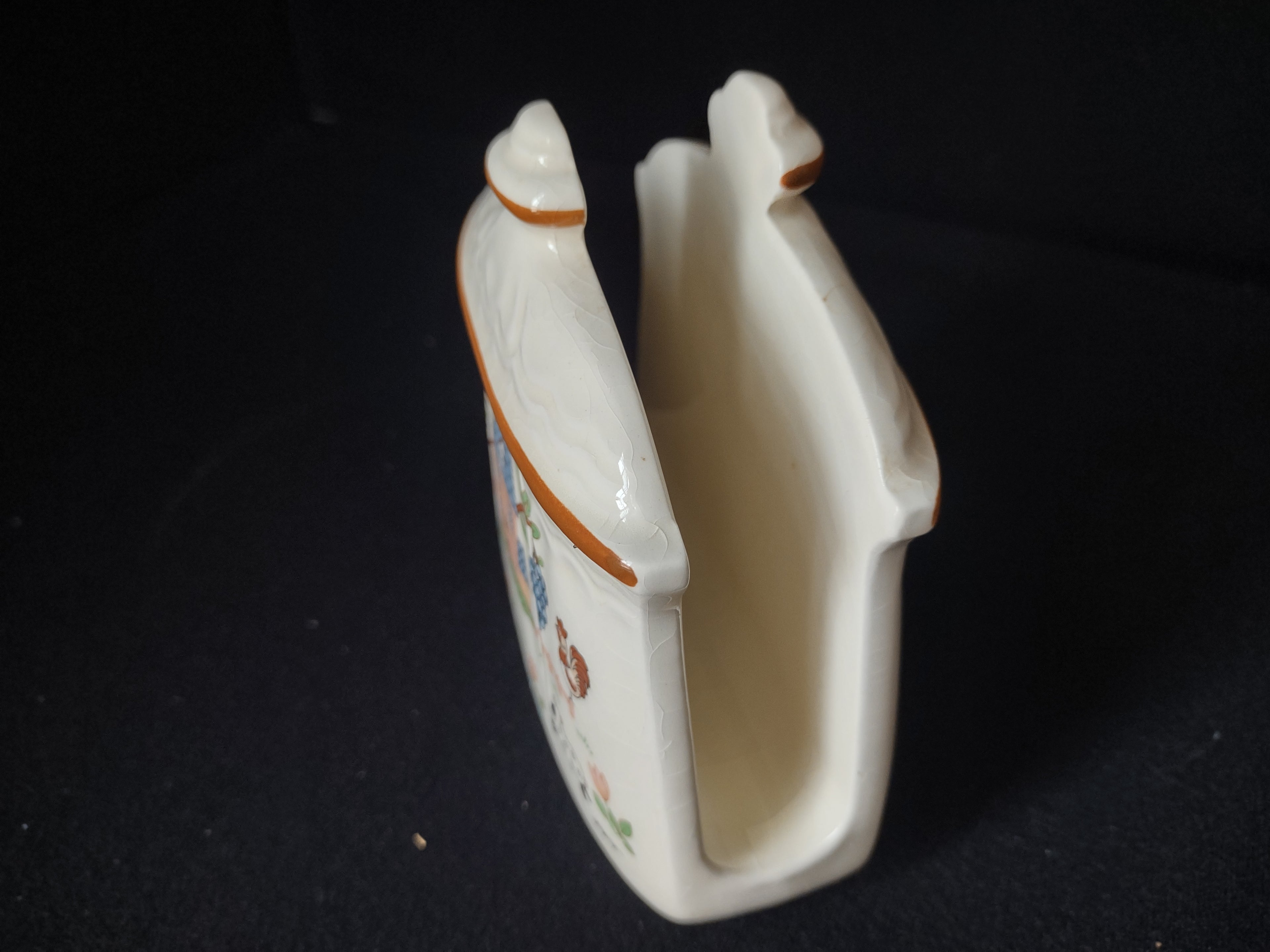 Jamestown Japan Cottage Country Home Napkin Holder (lot 2860c)