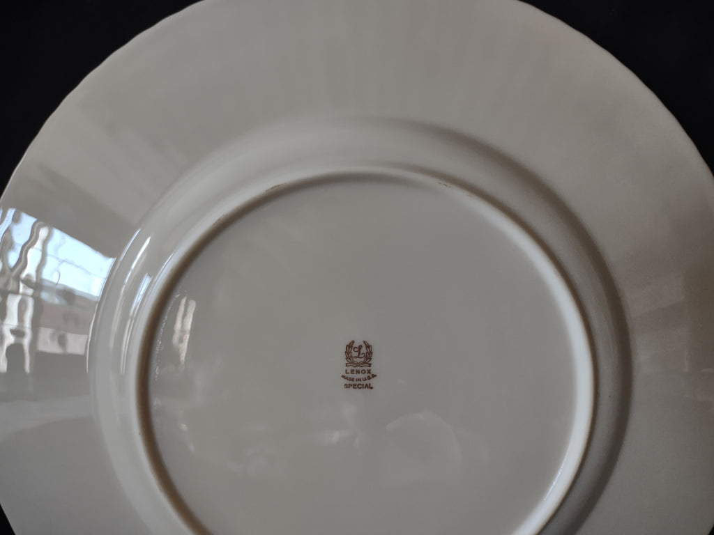 Vintage Lenox Special Dinner Plate 11"Golden Wreath Stamp (lot 2003)