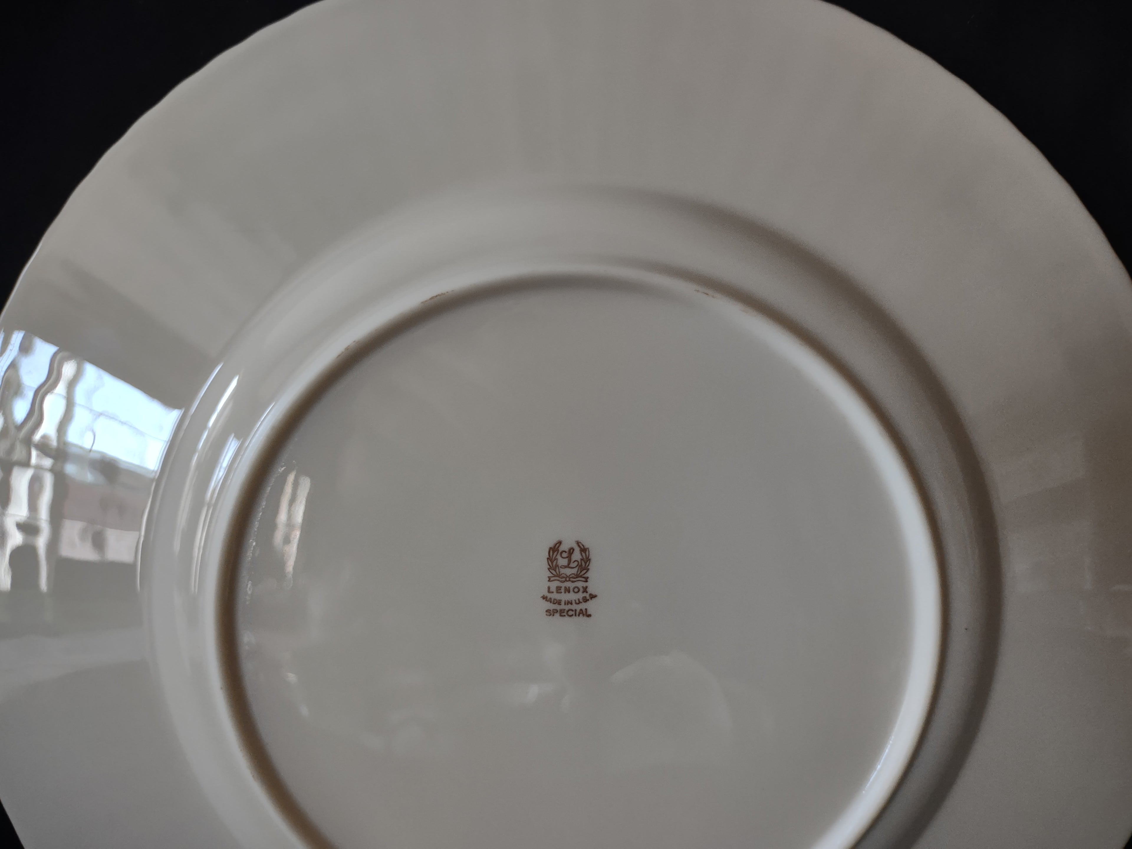 Vintage Lenox Special Dinner Plate 11"Golden Wreath Stamp (lot 2003)