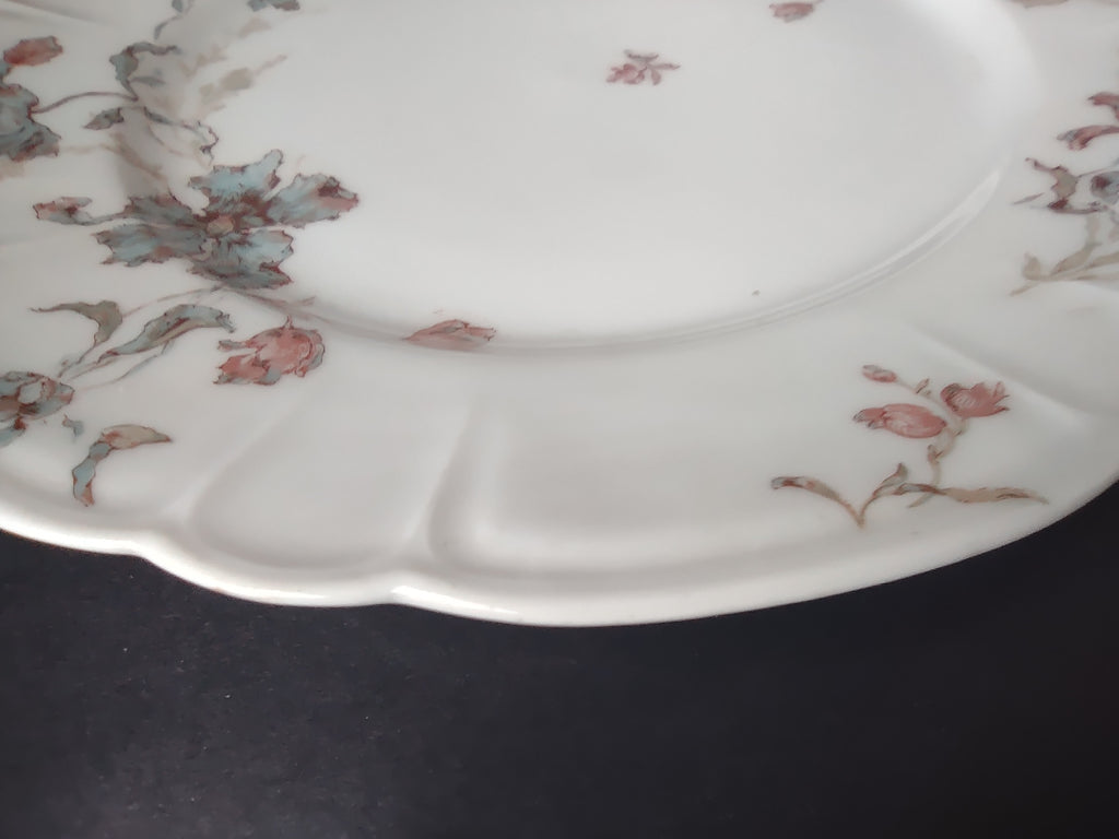 Antique 1889 Haviland Limoges Blue Red Flower Dinner Plate (lot 950)