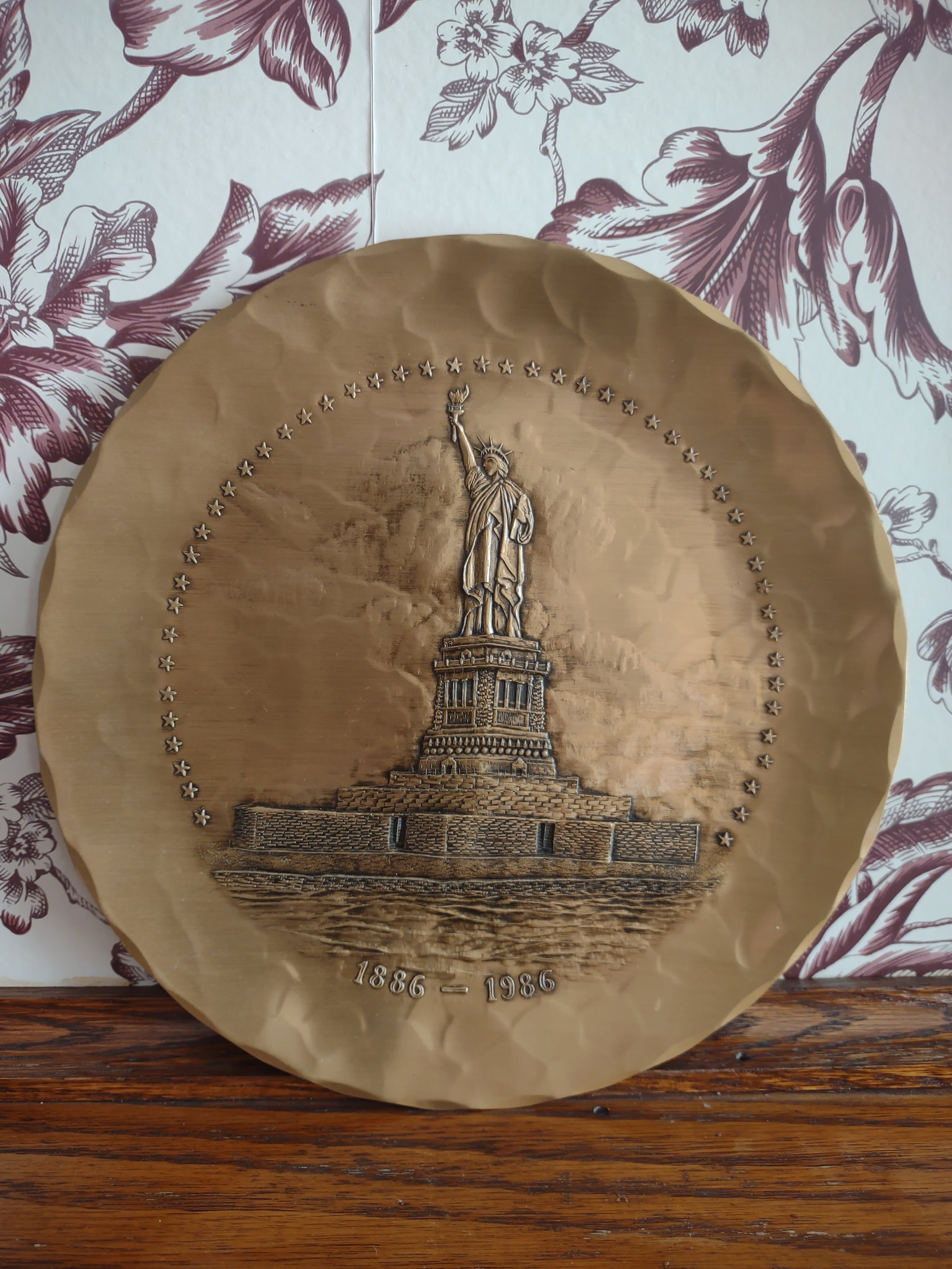 Vintage Plate Statue of Liberty Bronze Hammered Wendell August Forge (Lot 5723t)