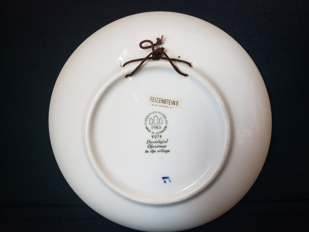B & G Copenhagen Porcelain Wall Plate Christmas in the Village Blue (lot 2192)