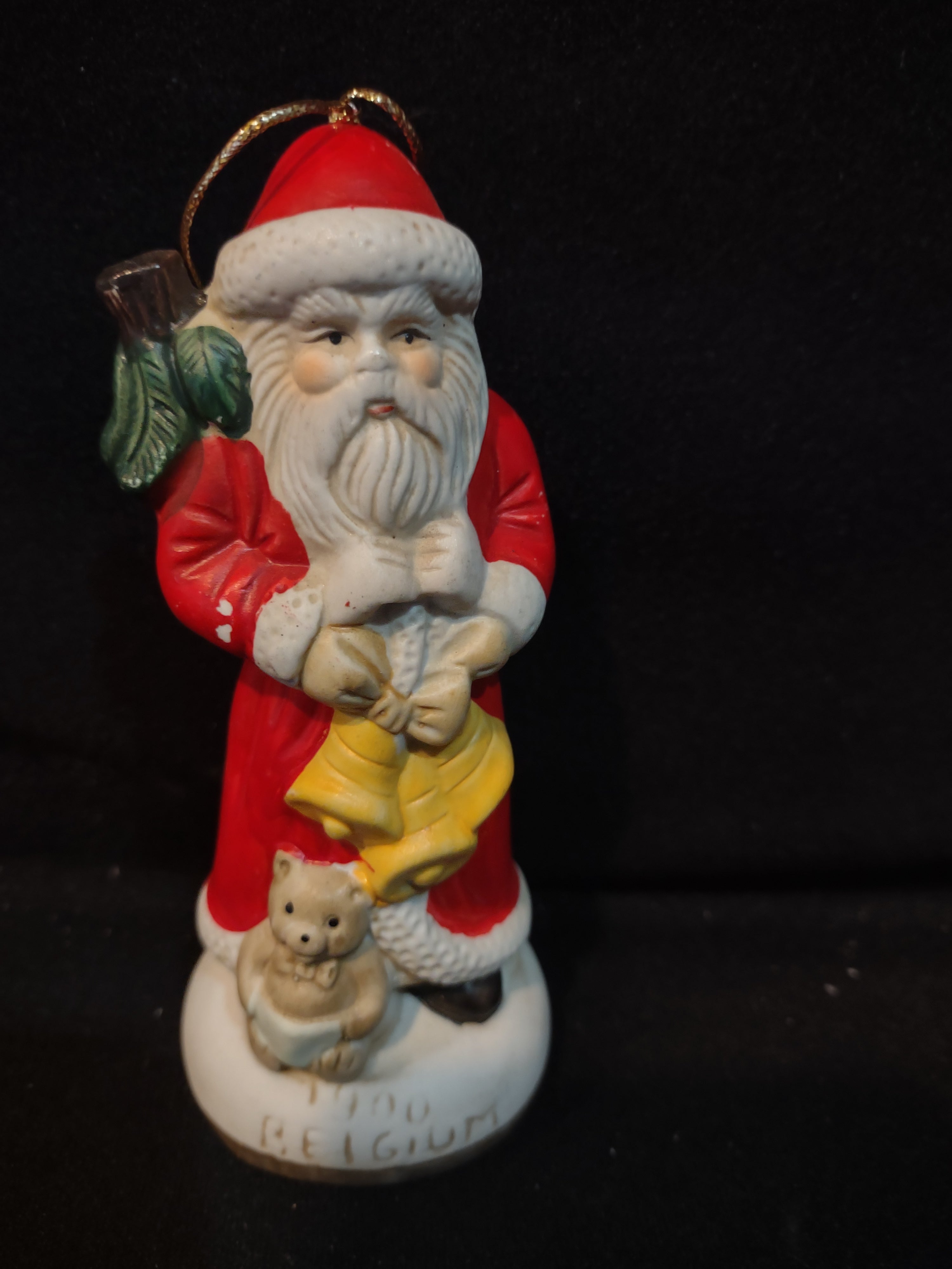 Vintage Christmas Ceramic Santa Of The World Figurines Set Of 6 (Lot 3987)