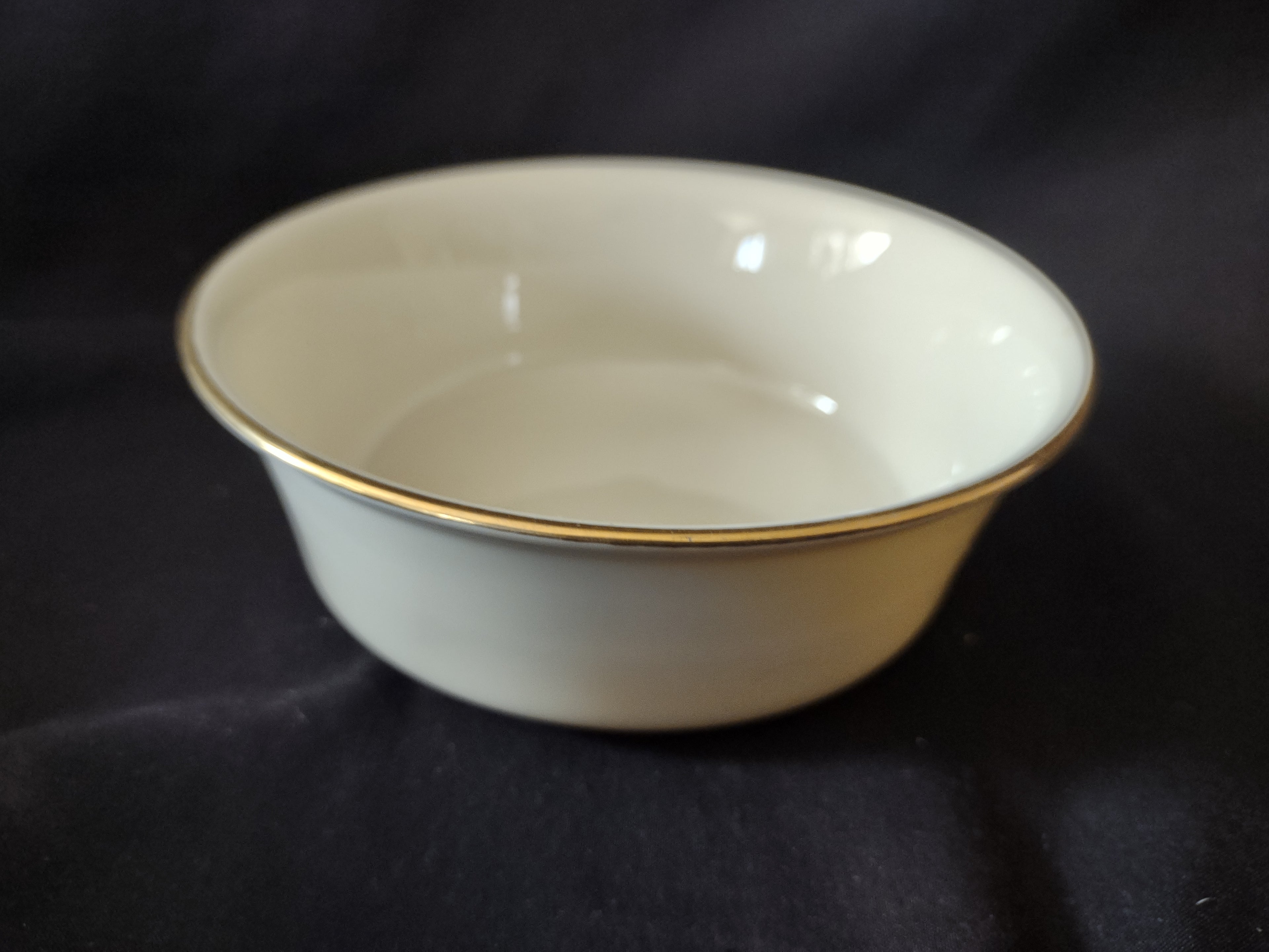 Vintage Lenox Round Serving Bowl 5-3/8" (lot 1977)