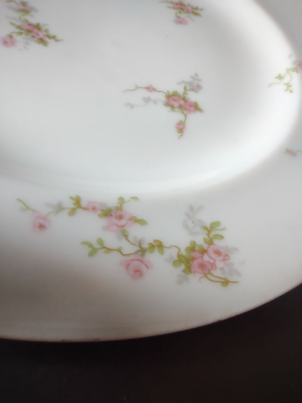 Haviland Limoges Pink Spray 2 x Dinner & 1 x Bread/Butter Plate (lot 922)