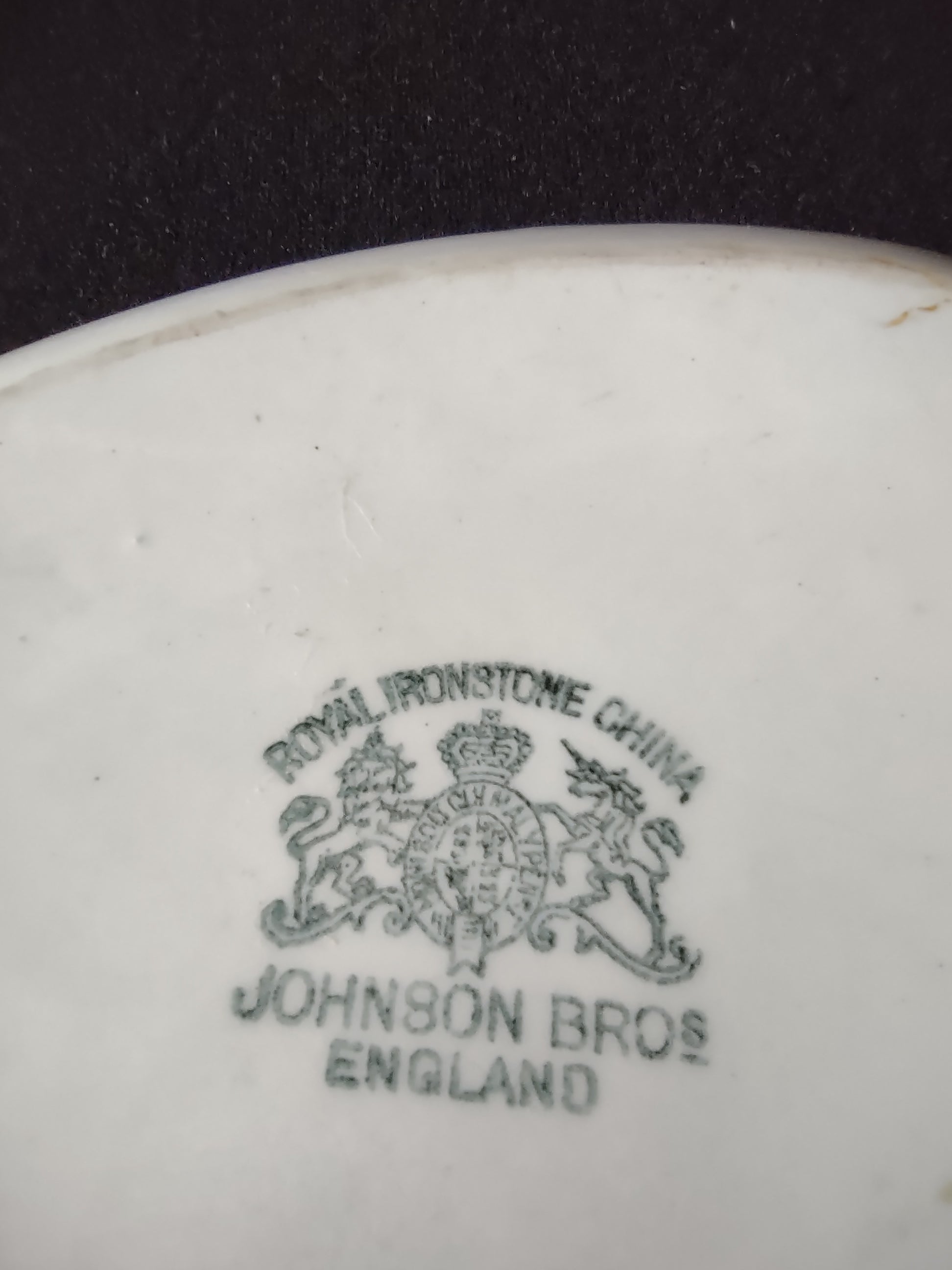 Vintage Johnson Brothers Serving Dish Royal England White Ironstone (Lot 5642)