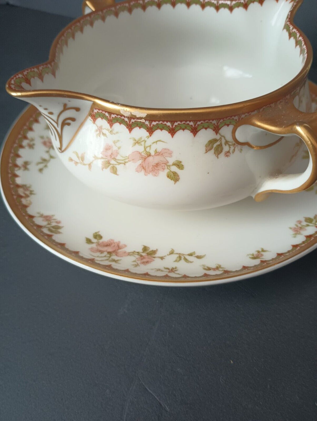 Haviland France Limoges Thanksgiving Round Gravy Boat Plate Attached (lot 380)