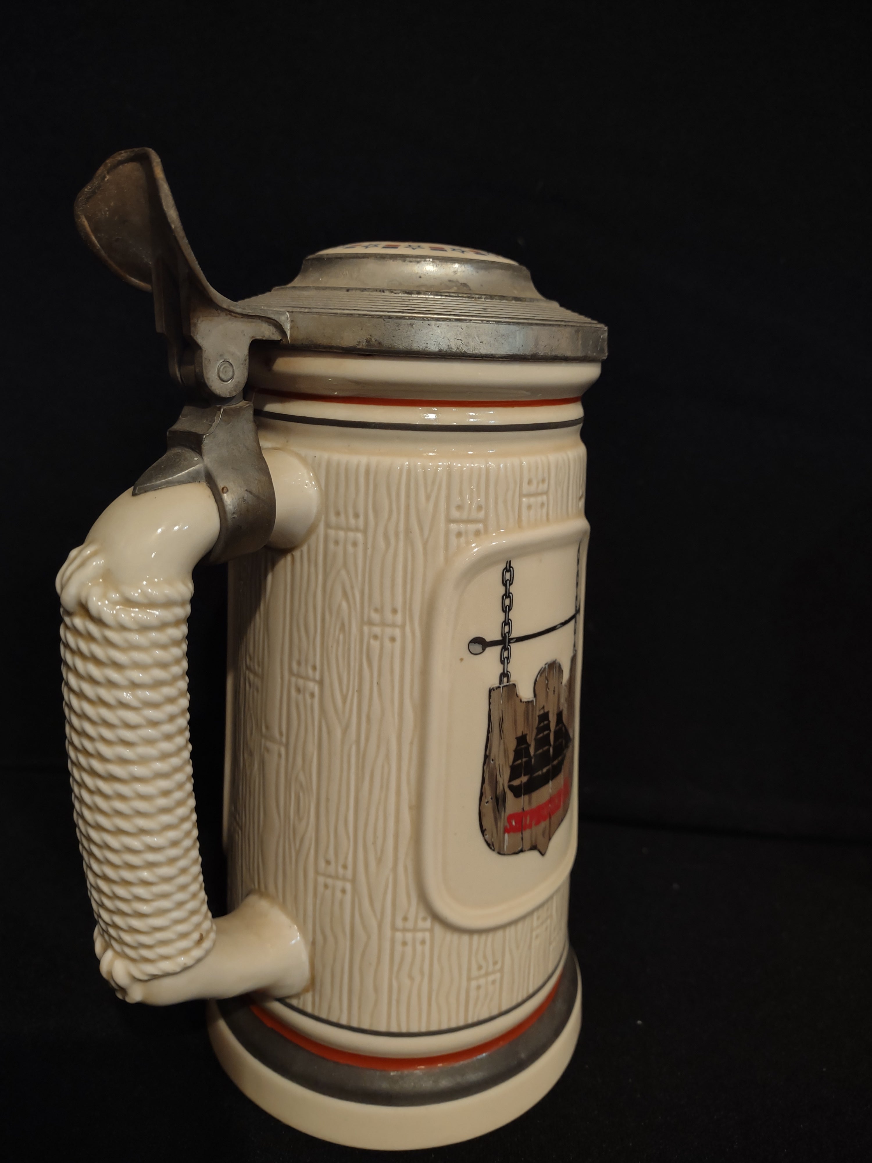 Set 2 Tankard Mug Stein Building of America Blacksmith Shipbuilder (lot 2538j)