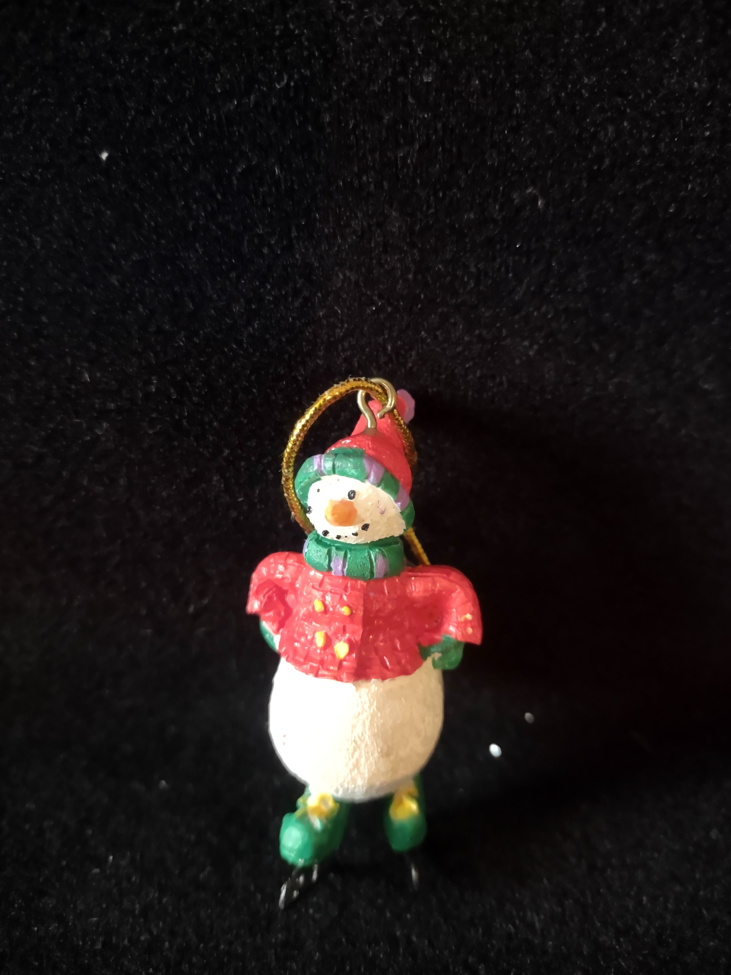 Christmas Vintage Winter Skating Snowmen Ornaments Set Of 4 (Lot 4589)