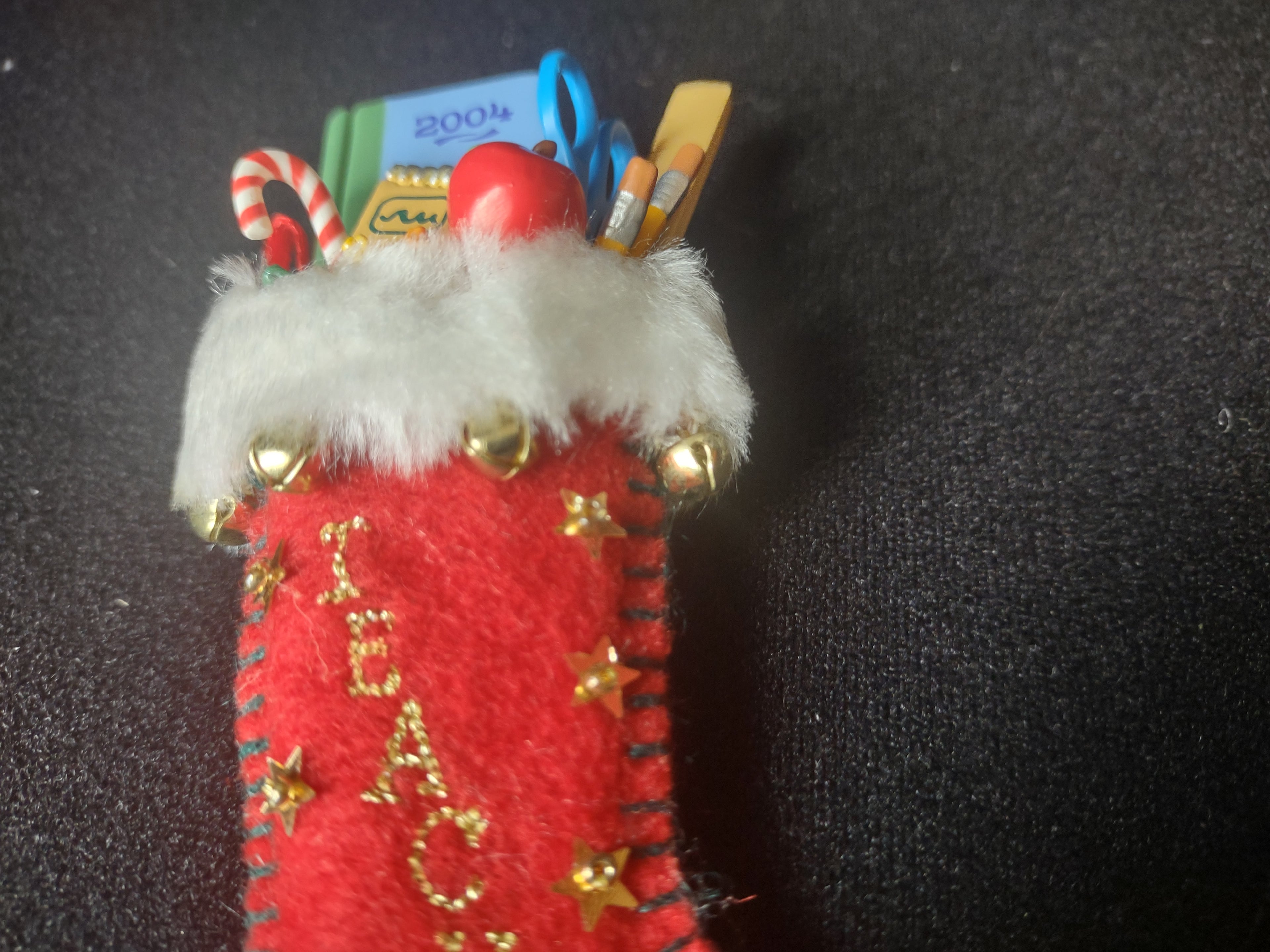 Hallmark Keepsake Christmas Tree Ornament 2004 Teacher (lot 1692)