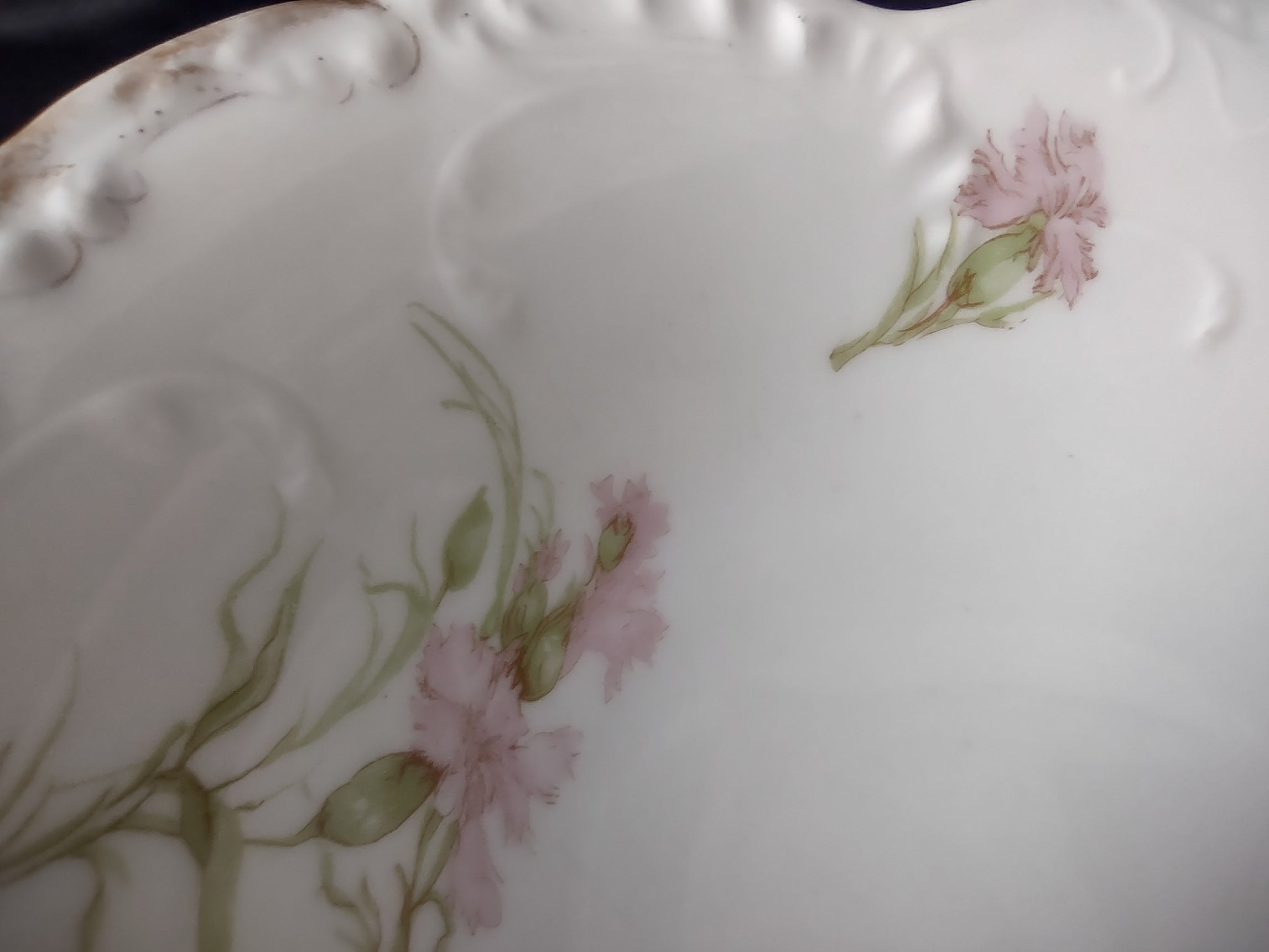Haviland Limoges Gold Trim Handles Pink Cornflower Serving Bowl (lot 946)