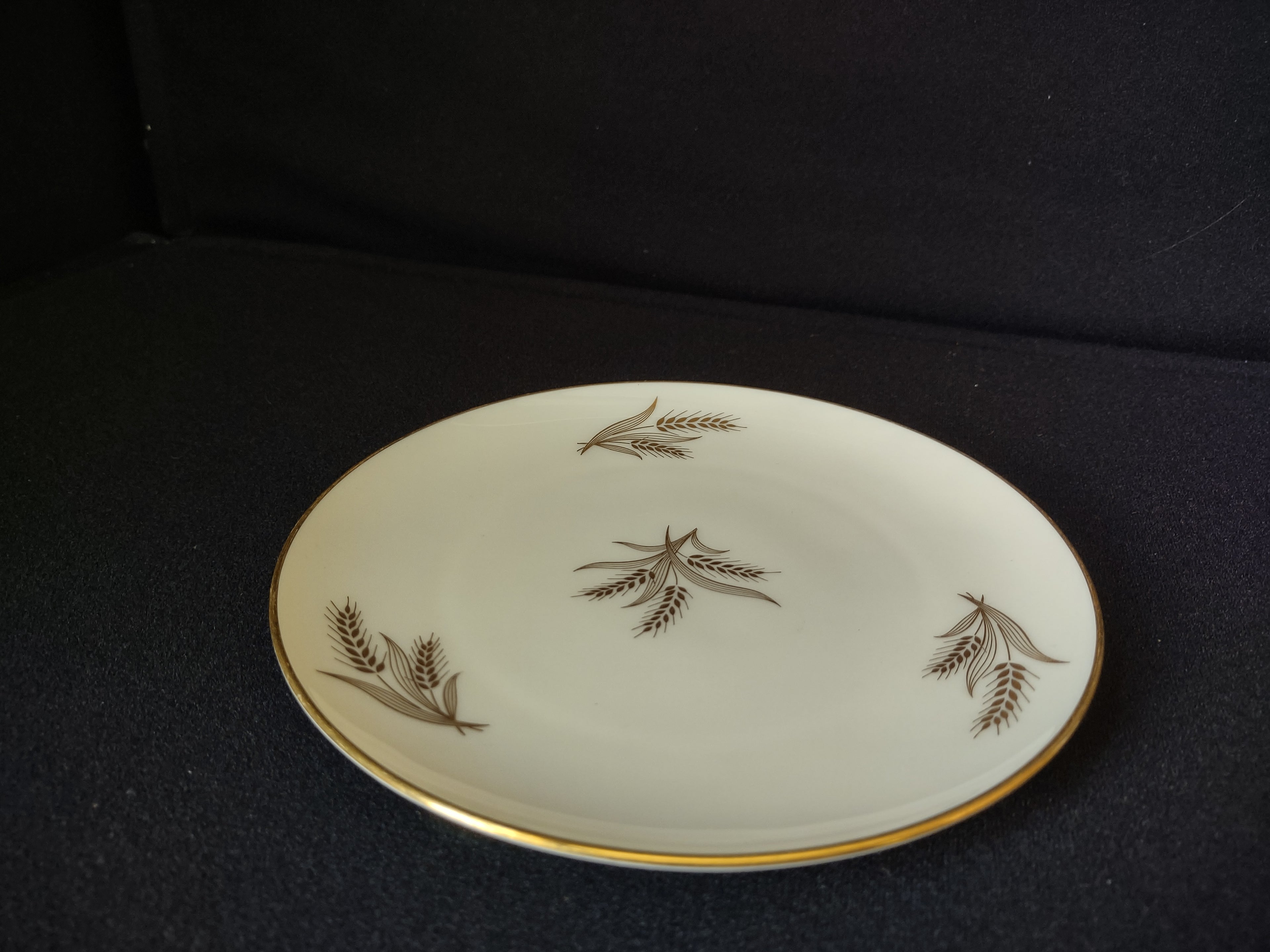 Vintage Lenox Harvest R-441 Dessert Plate 7" (lot 1888)