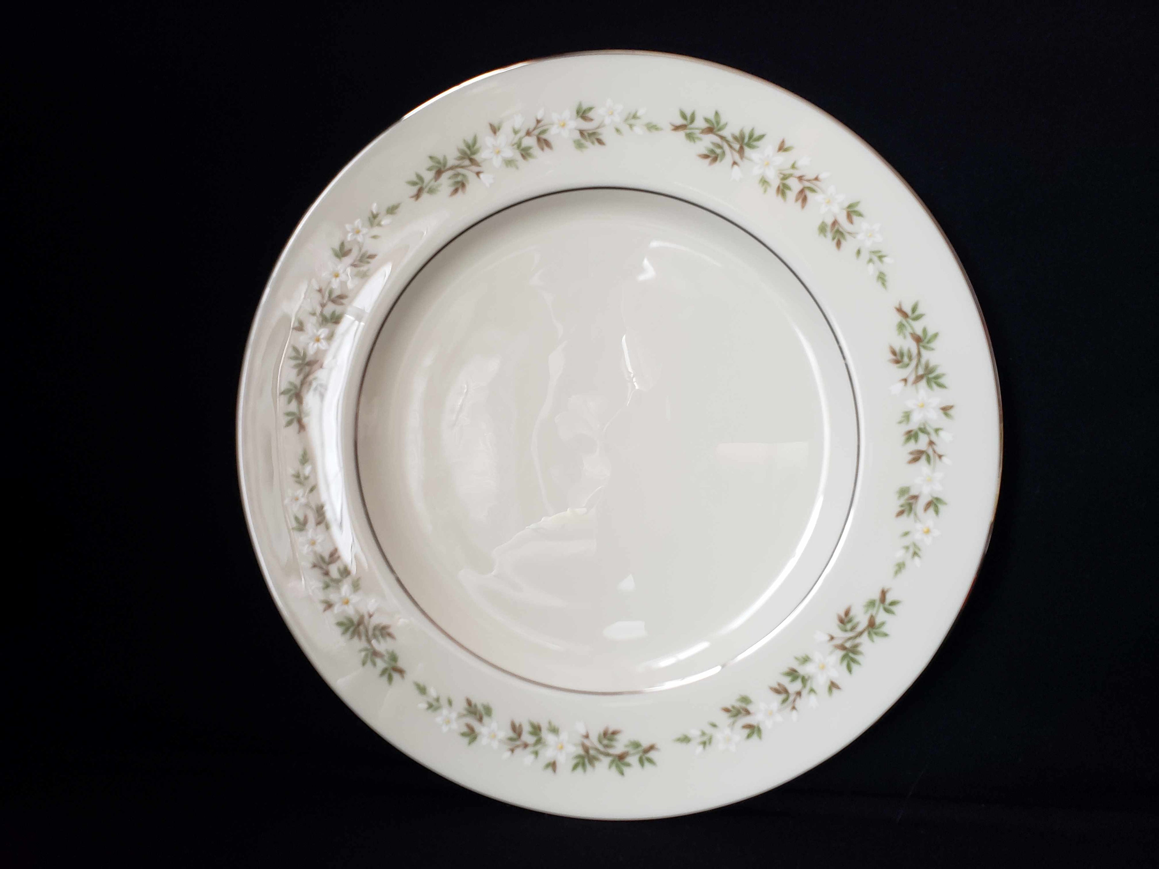 Vintage Lenox Brookdale Dinner Plate 10-1/2" (lot 1916)