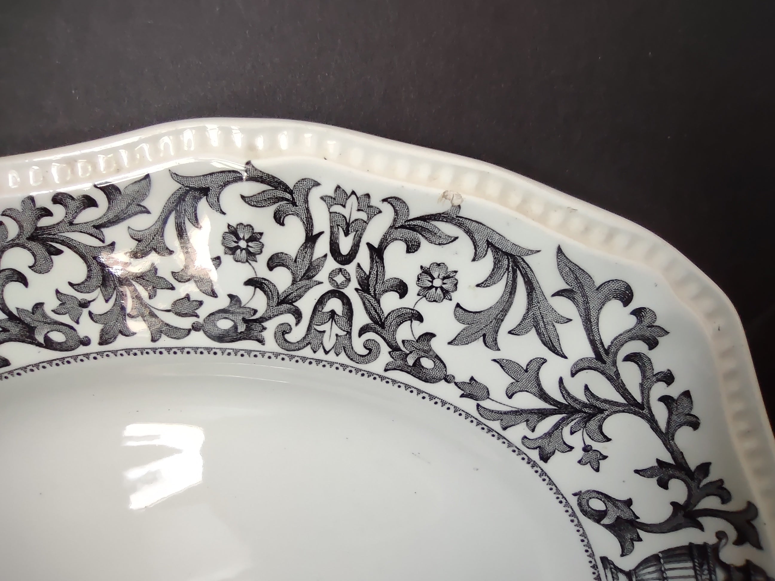 Vintage England Staffordshire Kensington Queen Ann Serving Platter (lot 5818)