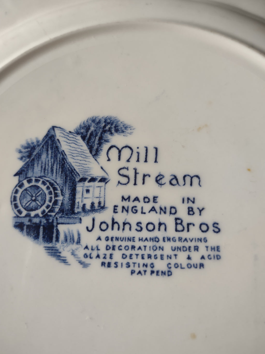 Vintage Johnson Brothers Dinner Plate Ironstone Mill Stream Blue (Lot 5582)