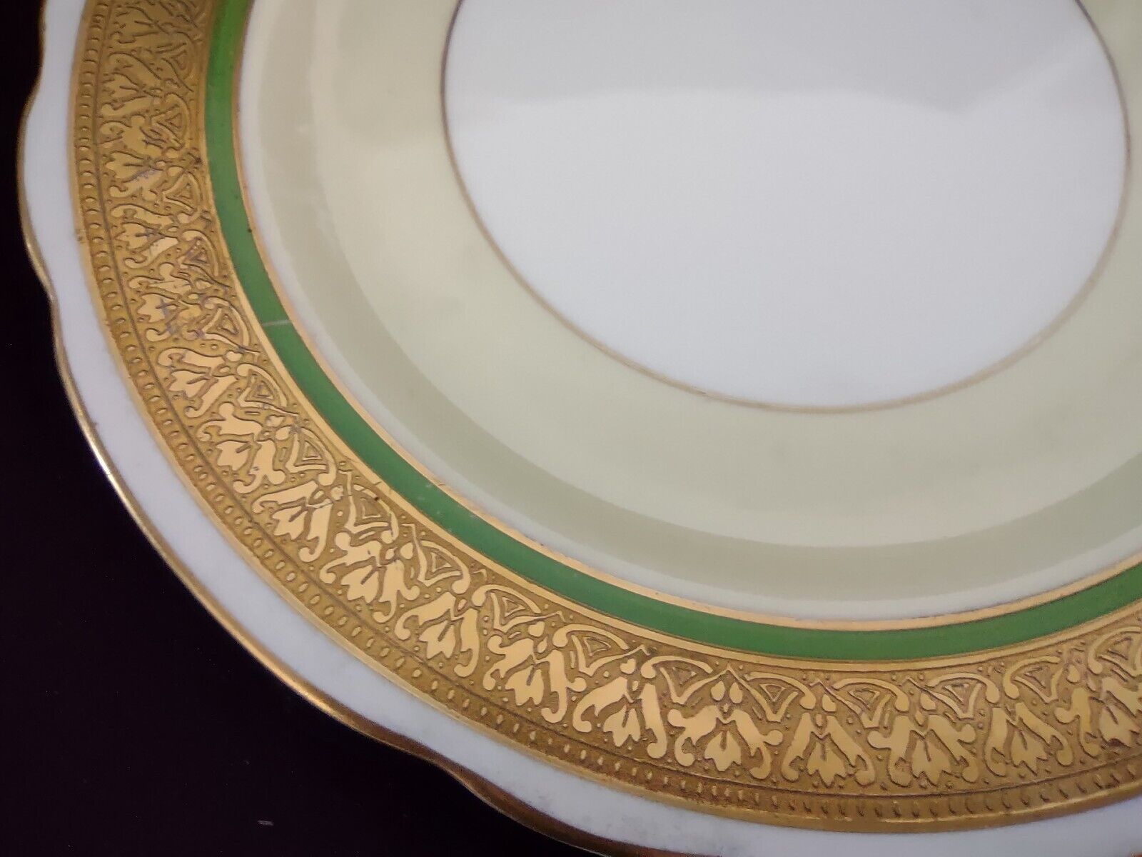 Set 2 Heavy Gold Trim Coronet Dinner Plate Bone China Green Cream (Lot 316)