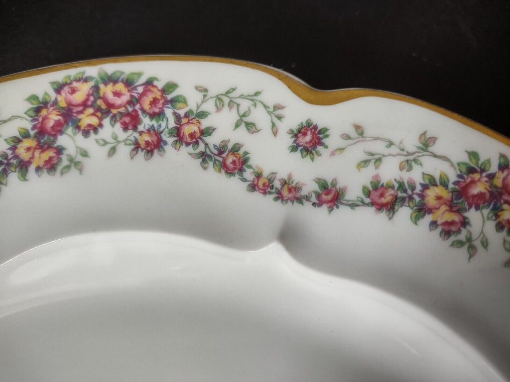 Haviland Limoges Red Rose Garland White Dinner Plate 9-3/4" (lot 355)