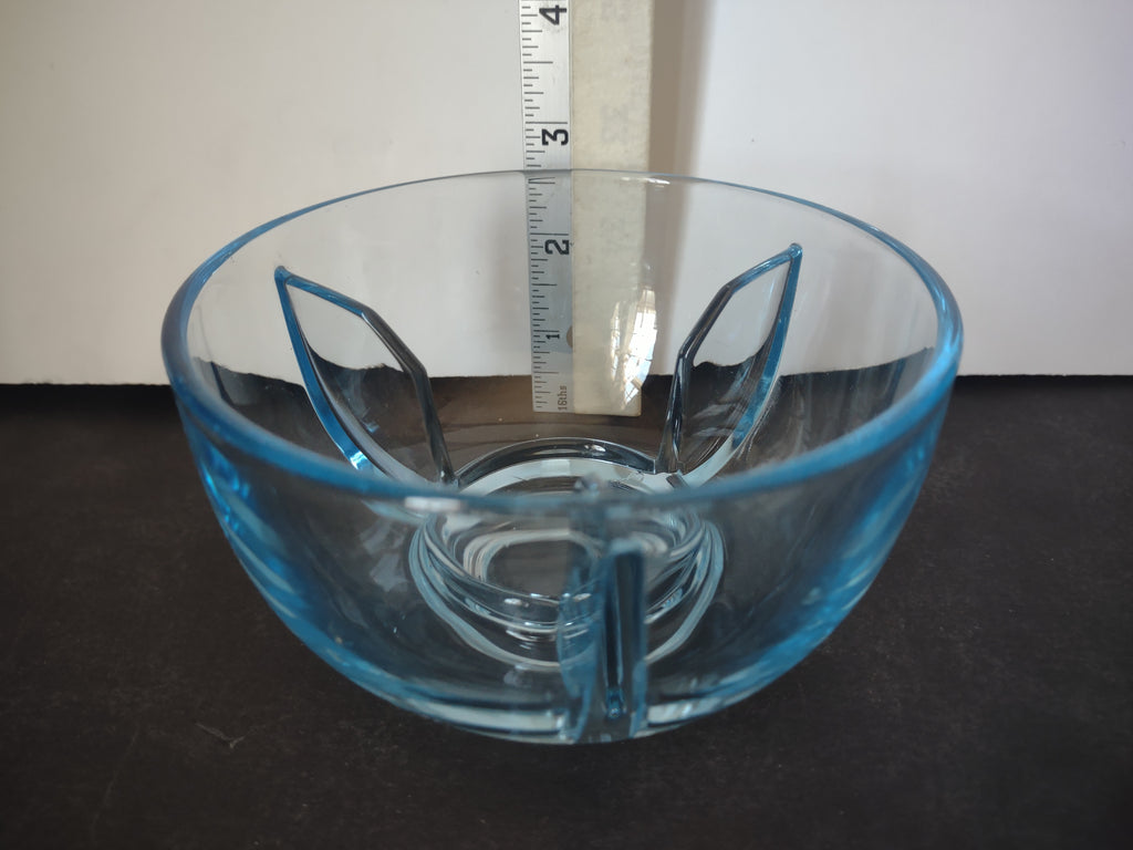 Set of 4 Blue Glass Sea Food Serving Bowl (lot 2716)