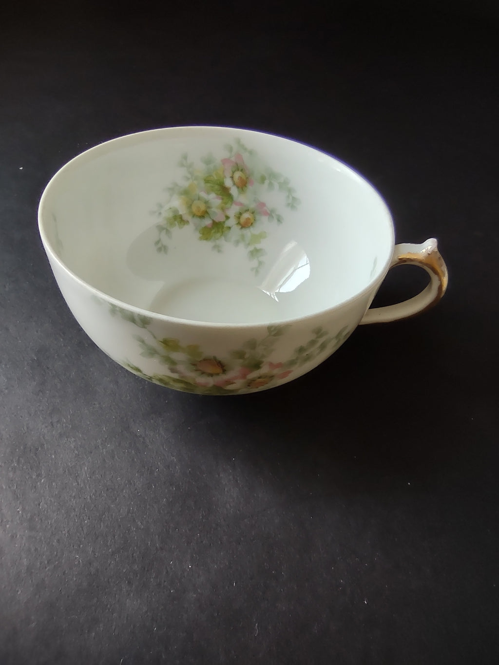 Haviland Limoges GDA Tea Cup & Saucer Pink Daisy Daisies (lot 878)