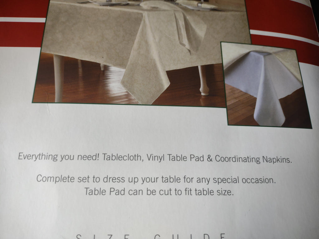 Ivory Table Round 70" Tablecloth Vinyl Table Pad 6 Coordinating Napkins lot 1743