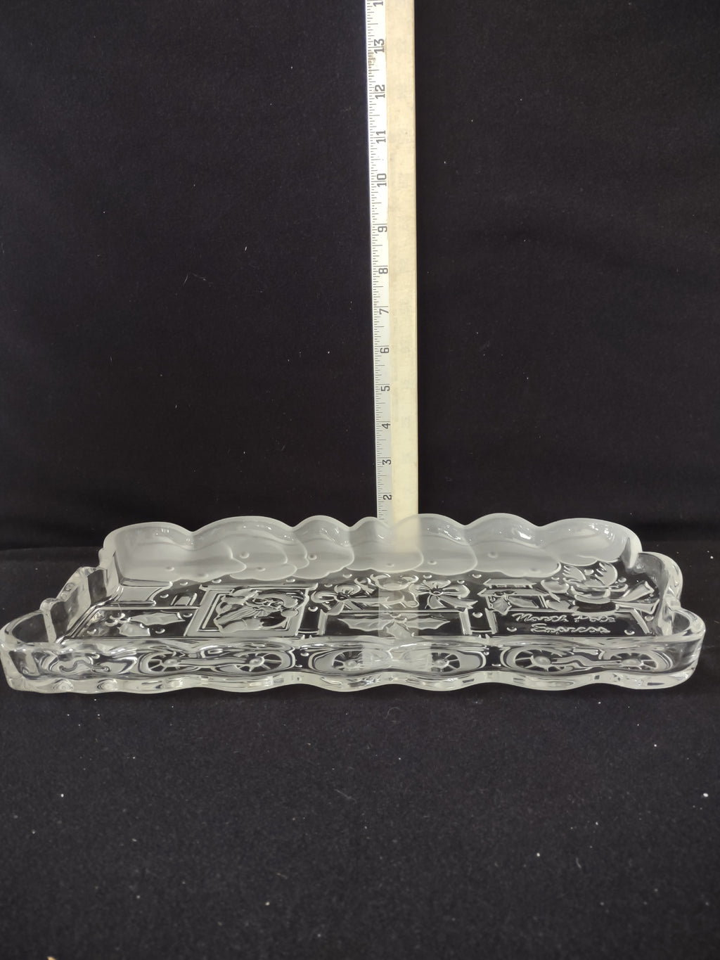Vintage Christmas Gorham Santa North Pole Express Crystal Server (Lot 3759)