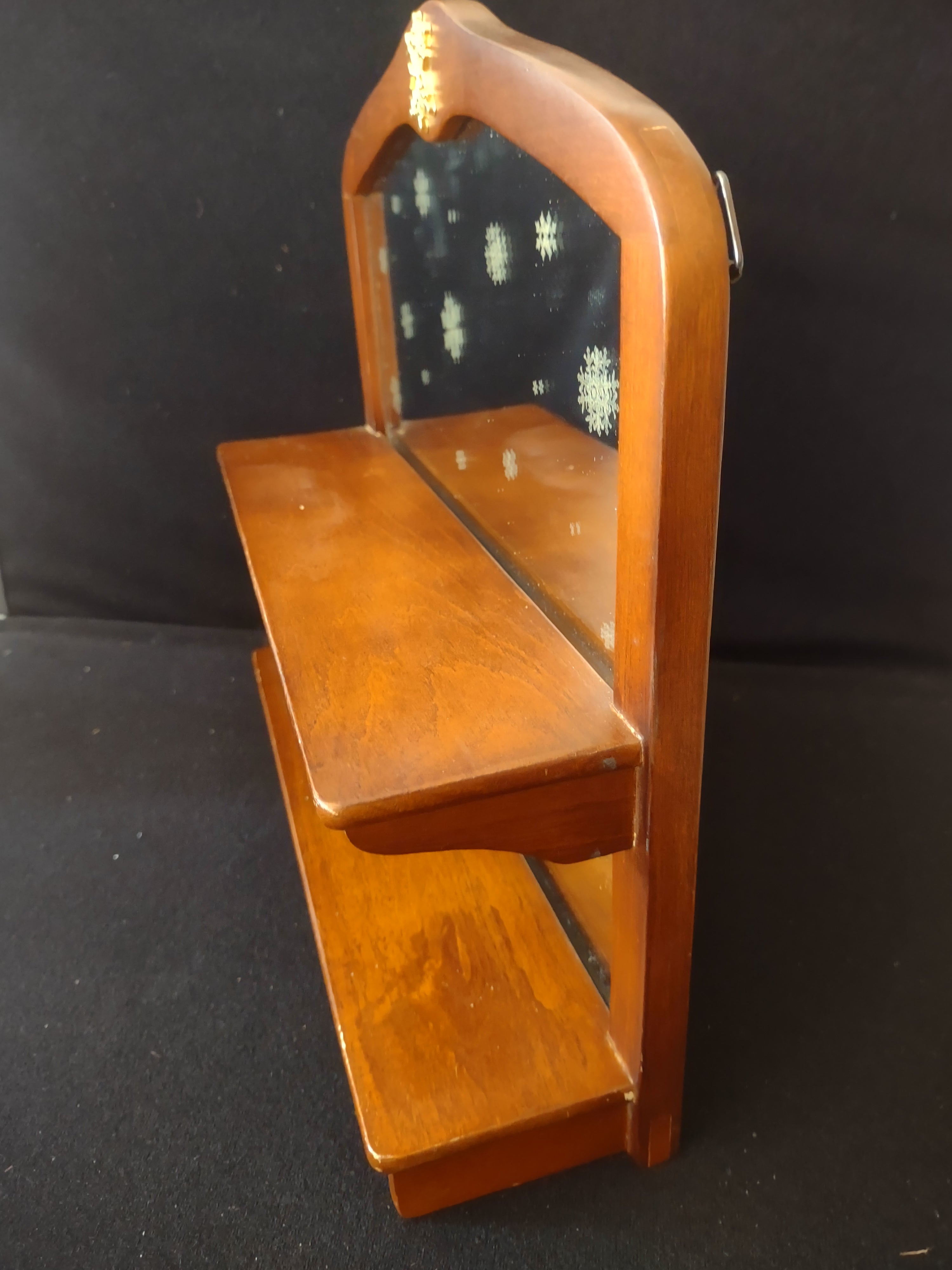Christmas Snow Flake Etched Mirror Wooden 2 Shelf Wall Hanging (Lot 3473)