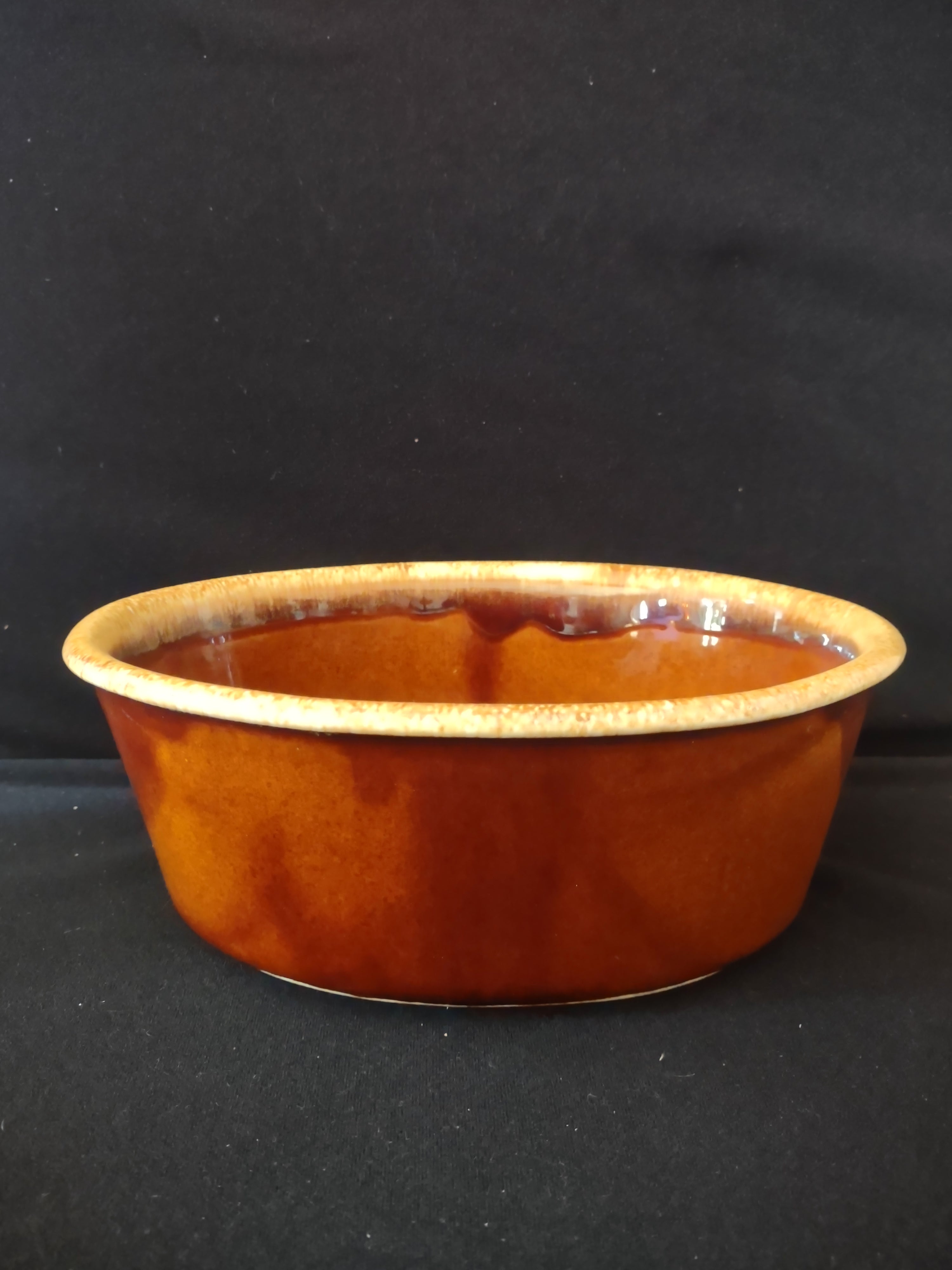 Vintage Hull Pottery Brown Drip Glaze Casserole Dish (Lot 3271)