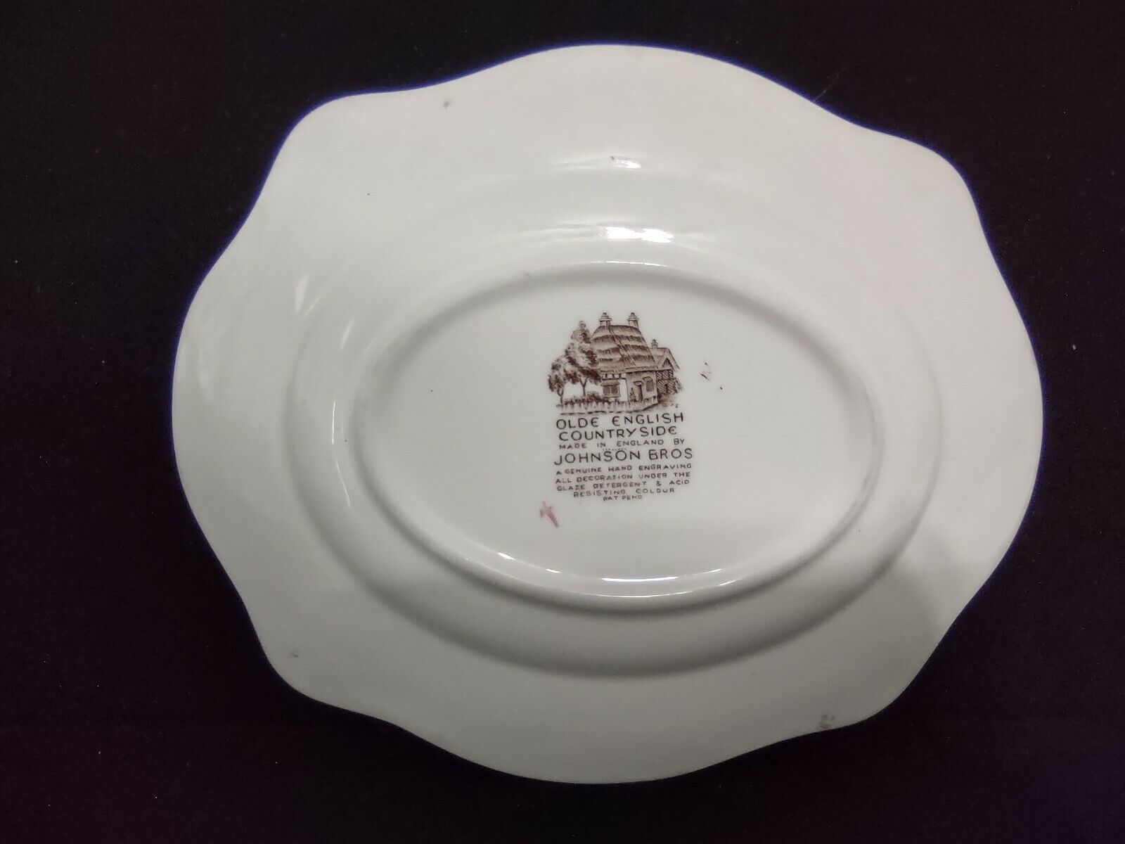 Vintage Johnson Bros Olde English Countryside Oval Serving Platter (lot 5526)
