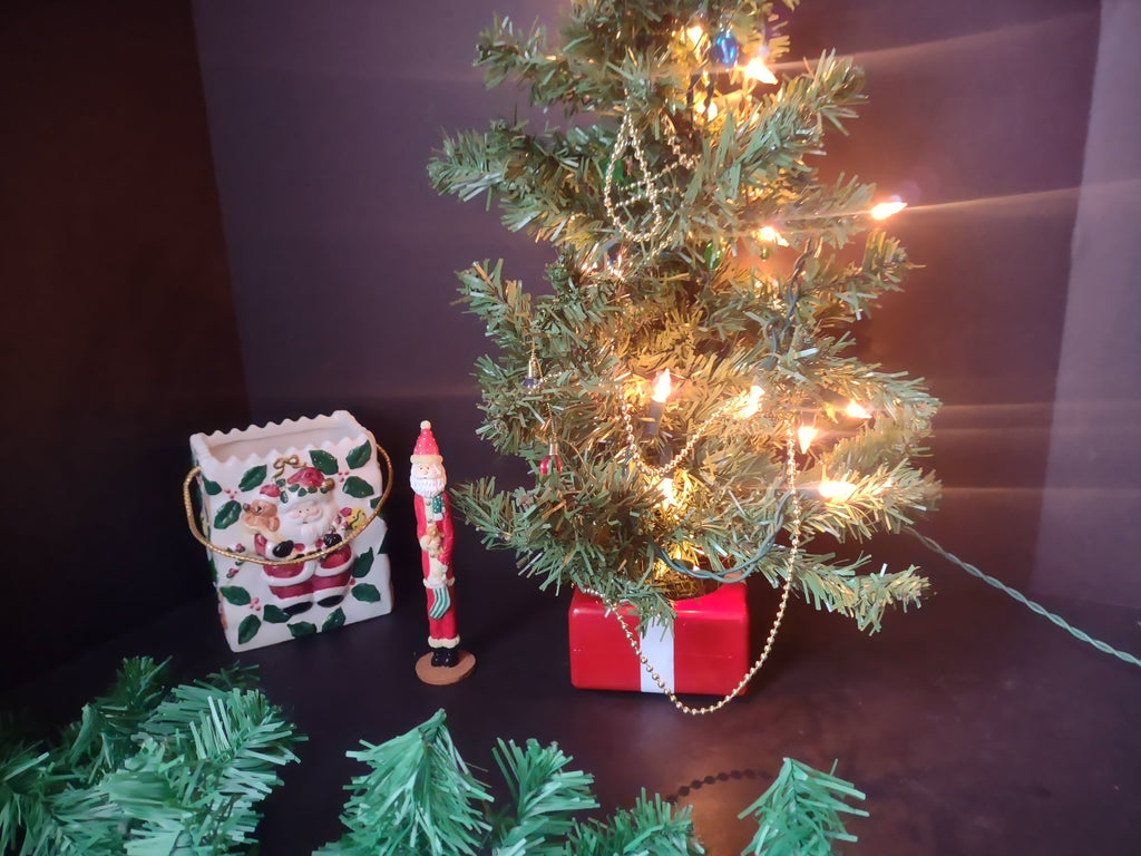 Vintage Christmas Artificial Light Up Tree Garland Santa Gift Bag (lot 1228)