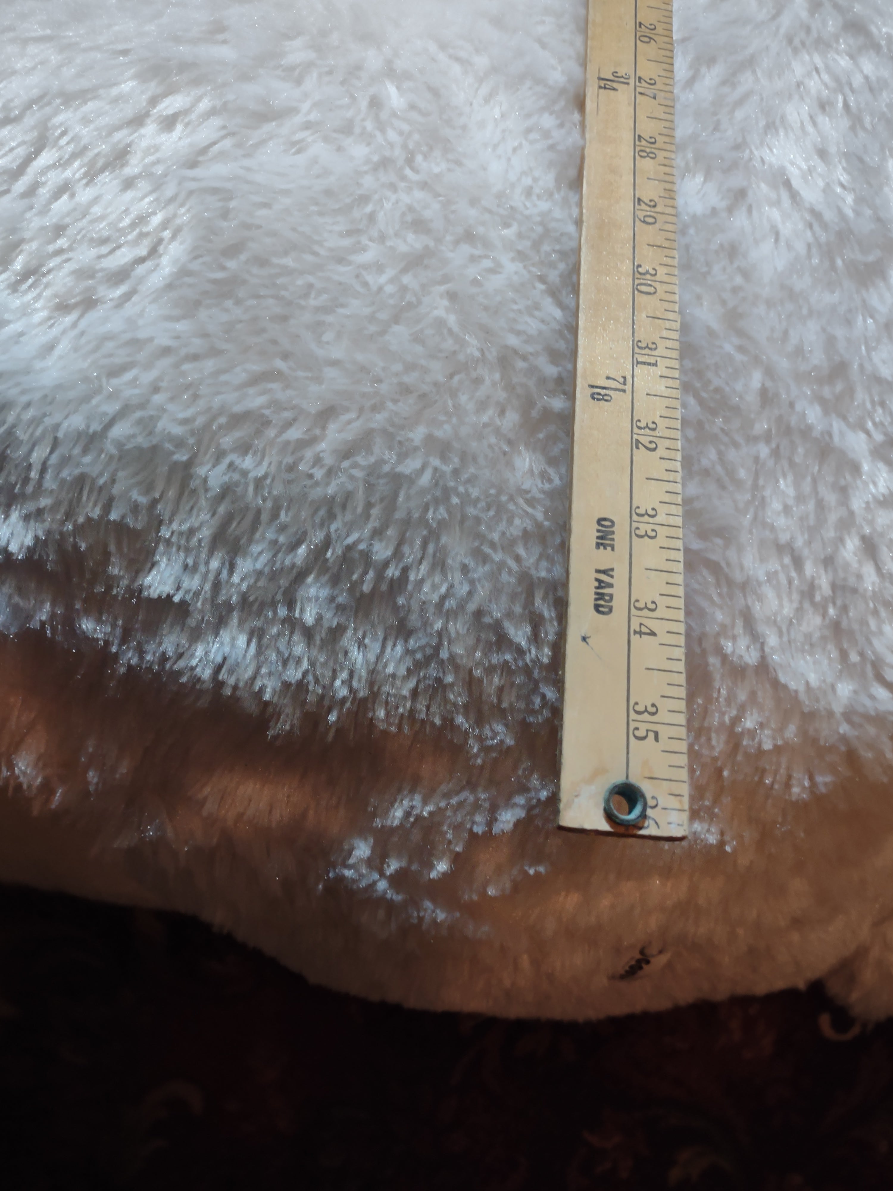 Large 3 Ft Plush Polar Bear (lot 3402)