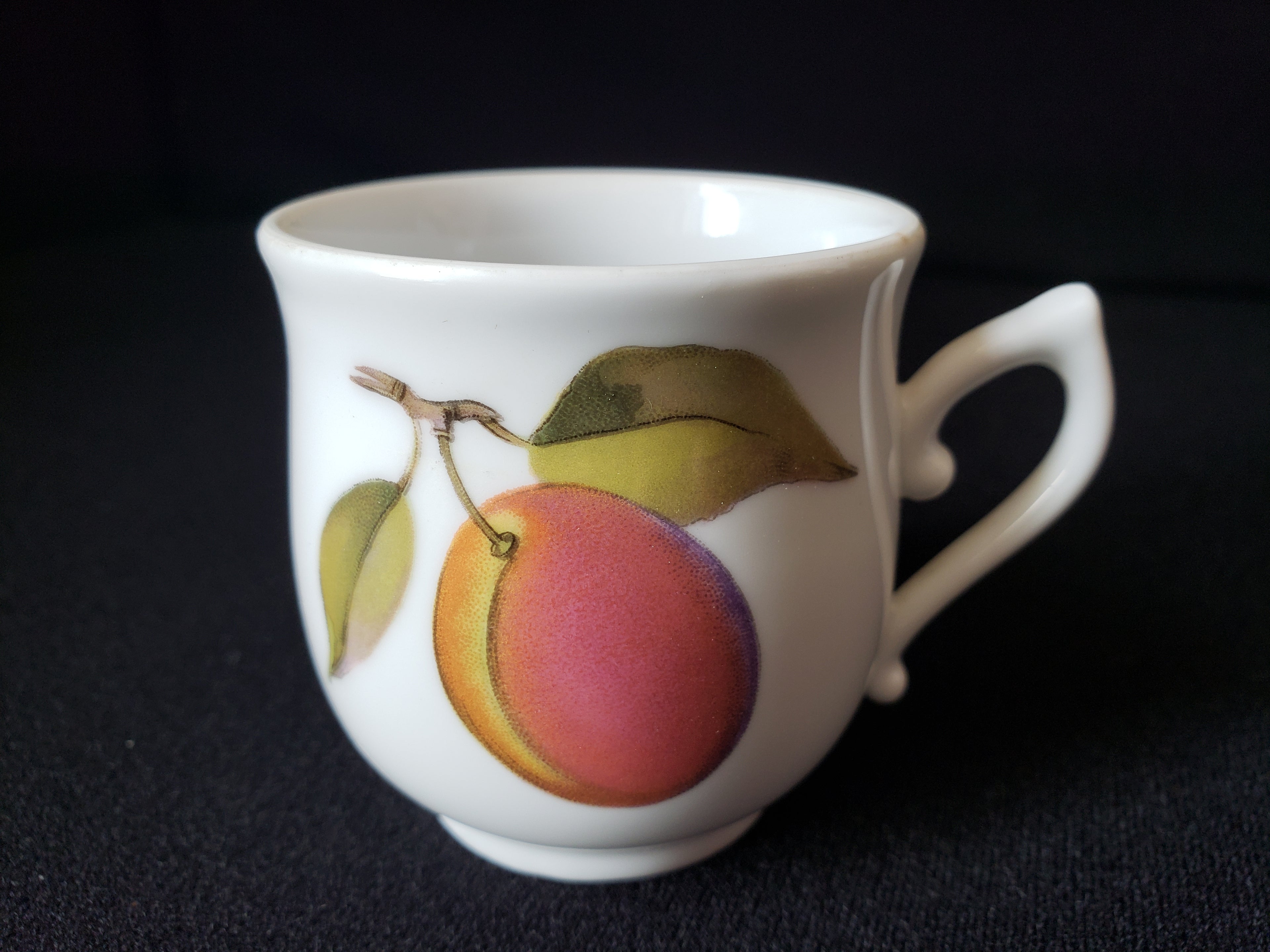 Vintage Royal Worcester Evesham Demitasse Tea Cup ONLY (lot 2062)