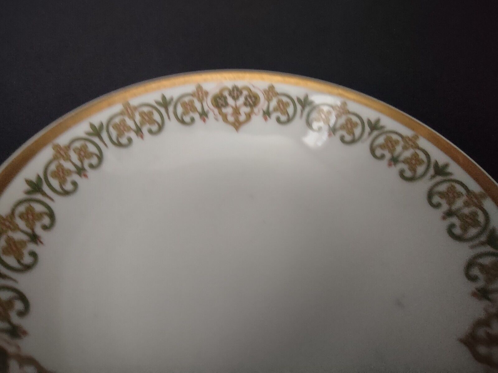 Haviland Limoges 6 x Coupe 5" Plate Four Leaf Flower Green Red (lot 528)
