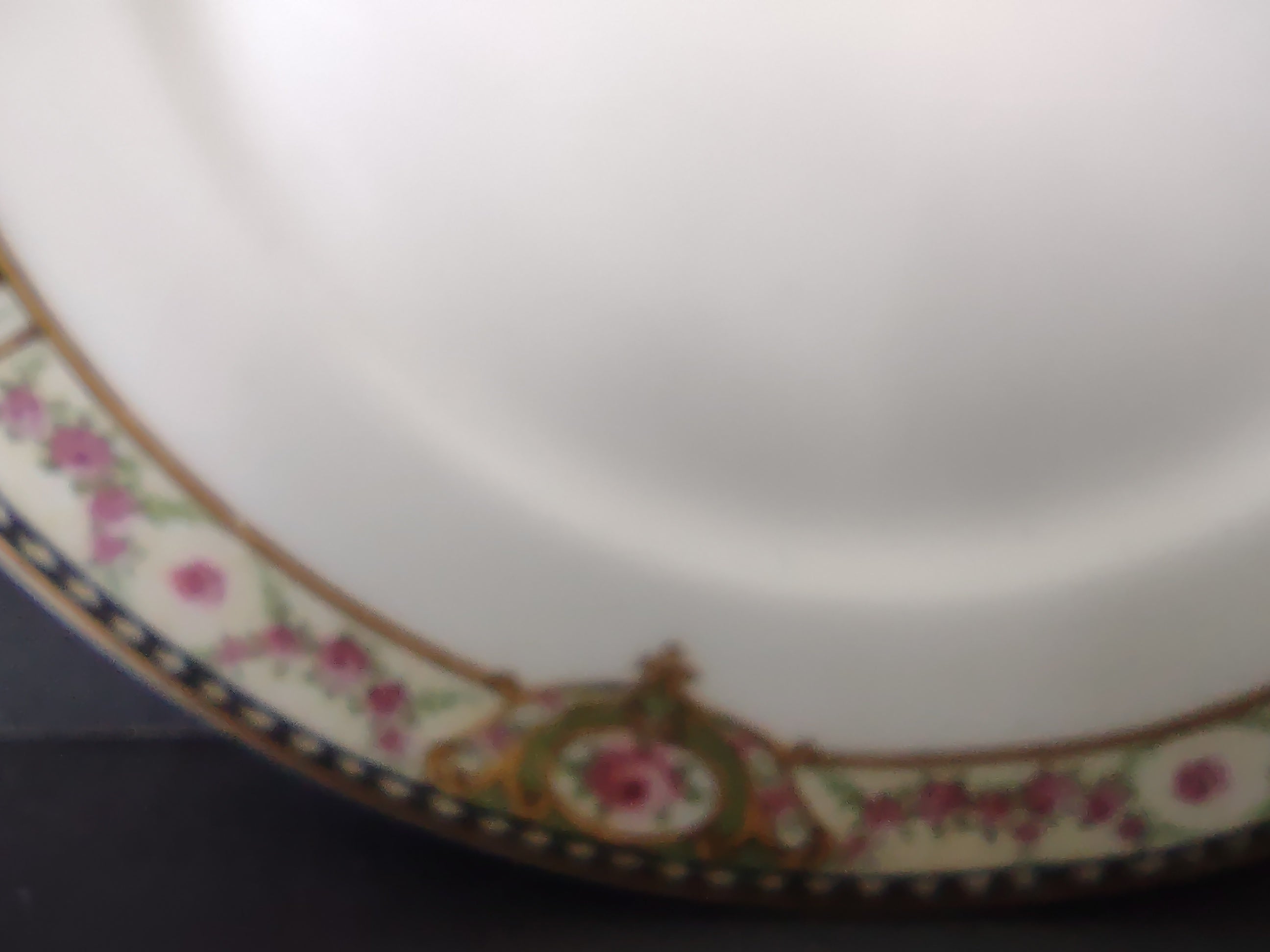 Haviland Limoges French Shabby Cottage Chic Bread/Butter Plate (lot 1129)