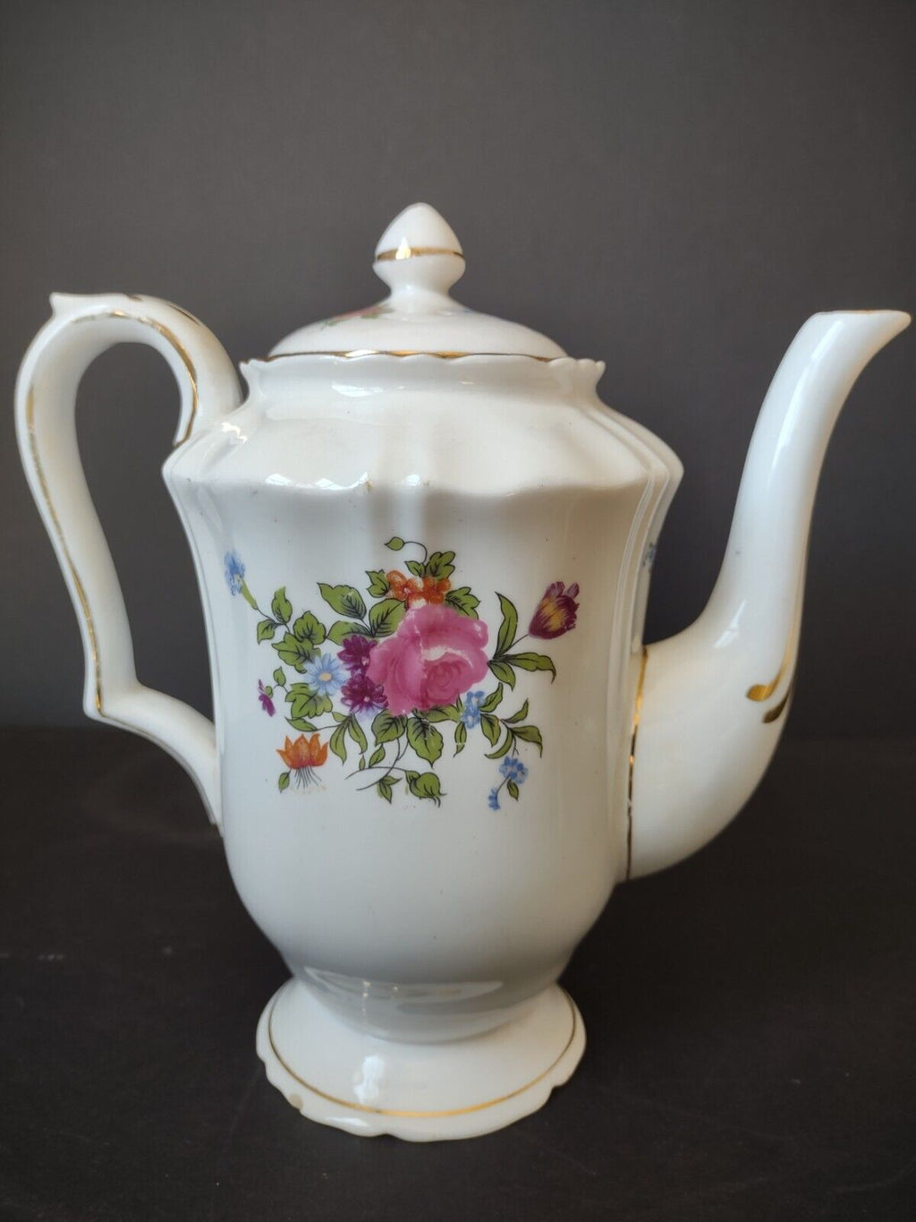 Fine Bone China Crown England Staffordshire Coffee Pot (lot 353) IMPERFECT