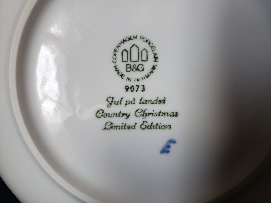 B & G Copenhagen Porcelain Wall Plate Country Christmas (lot 2196)