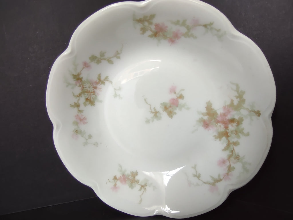 Haviland Limoges Small Bowl 5-1/2" Plate Pink Thistle & Daisy (lot 884)