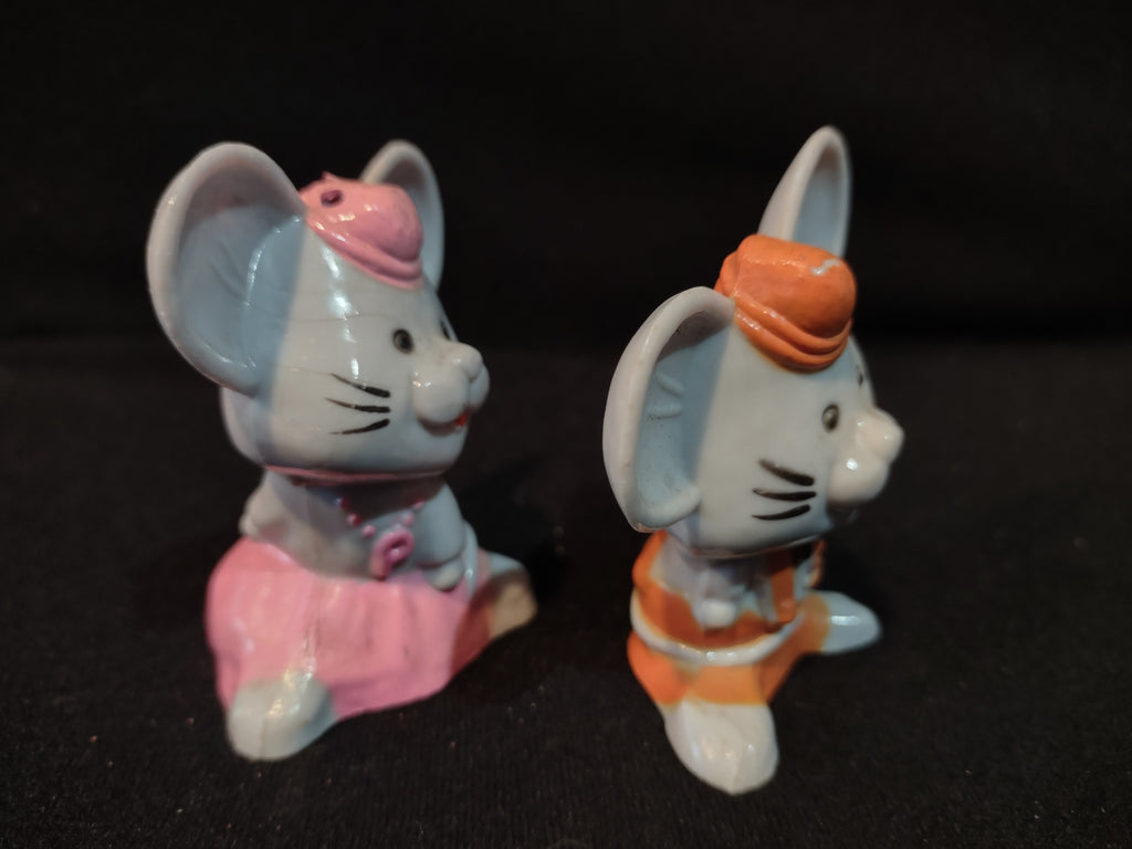 Vintage Hong Kong Plastic Salt and Pepper Shaker Mouse Mice (lot 5370)