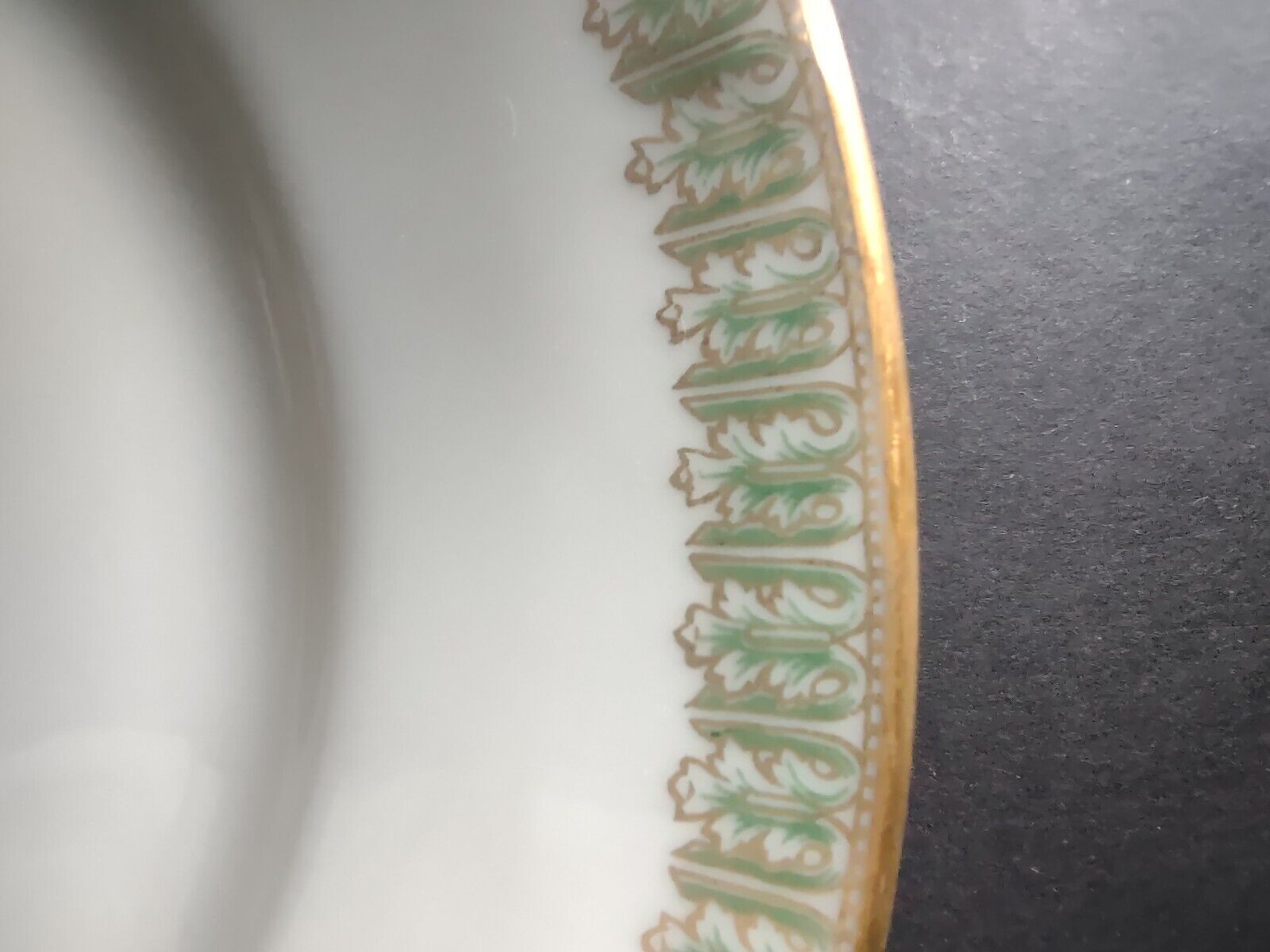 Haviland Limoges France Dessert 7-1/2" Gold Trim Green Gold Design (lot 603)