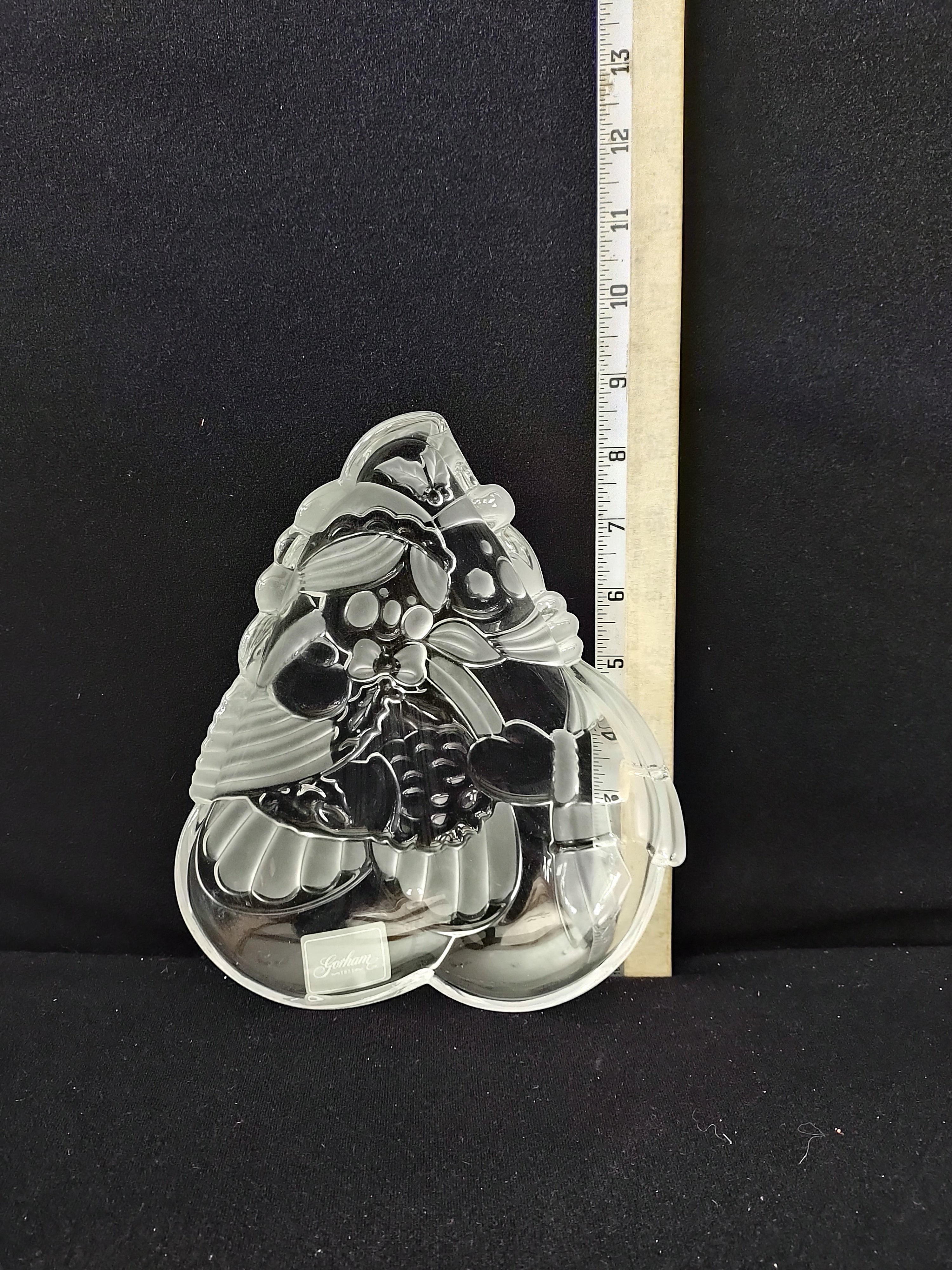 Vintage Gorham Holiday Traditions Snowy Sweethearts 8.5" Candy Dish (Lot 3815)