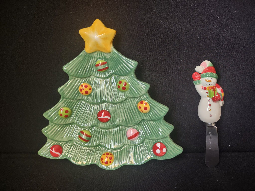 Christmas Tree Fitz and Floyd Snowflake and Jake Snack Plate Spreader (lot 1526)