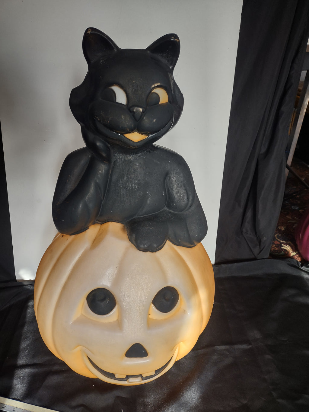 Vintage Black Cat on Pumpkin Halloween Blow Mold 34” (lot 3258j)